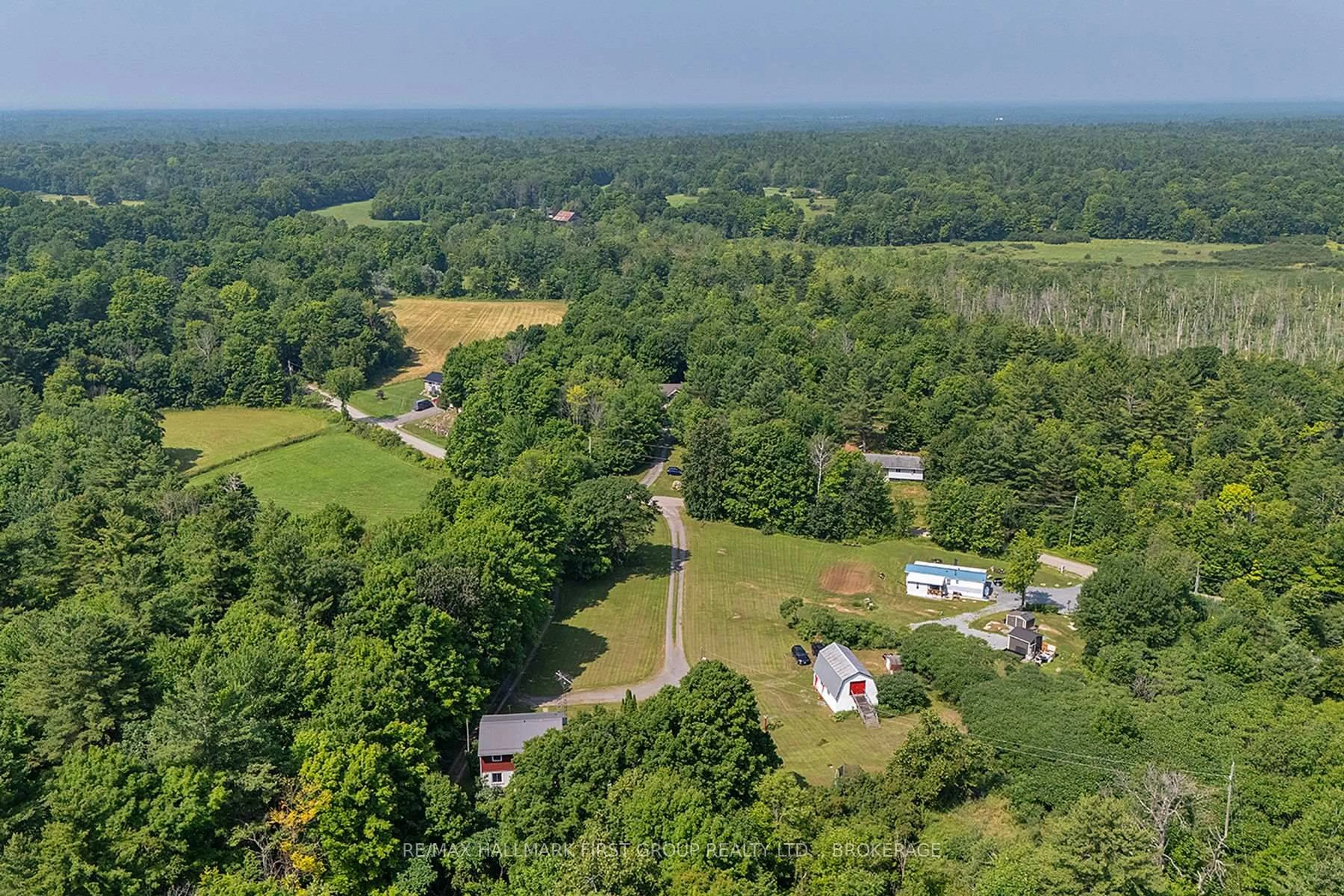 A pic from outside/outdoor area/front of a property/back of a property/a pic from drone, water/lake/river/ocean view for 1086 Moon Rd, Godfrey Ontario K0H 1T0