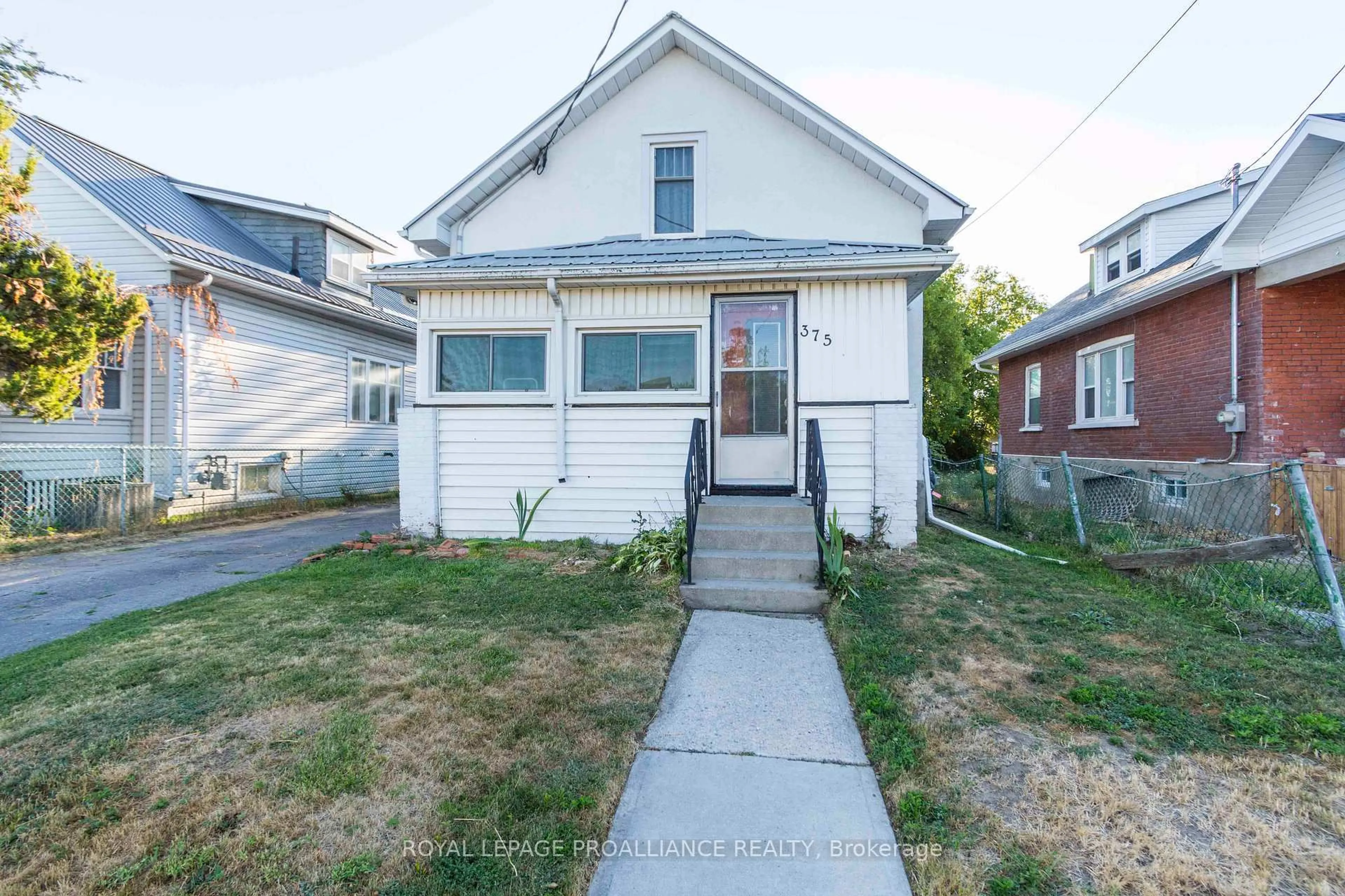 Unknown for 375 Coleman St, Belleville Ontario K8P 3J5