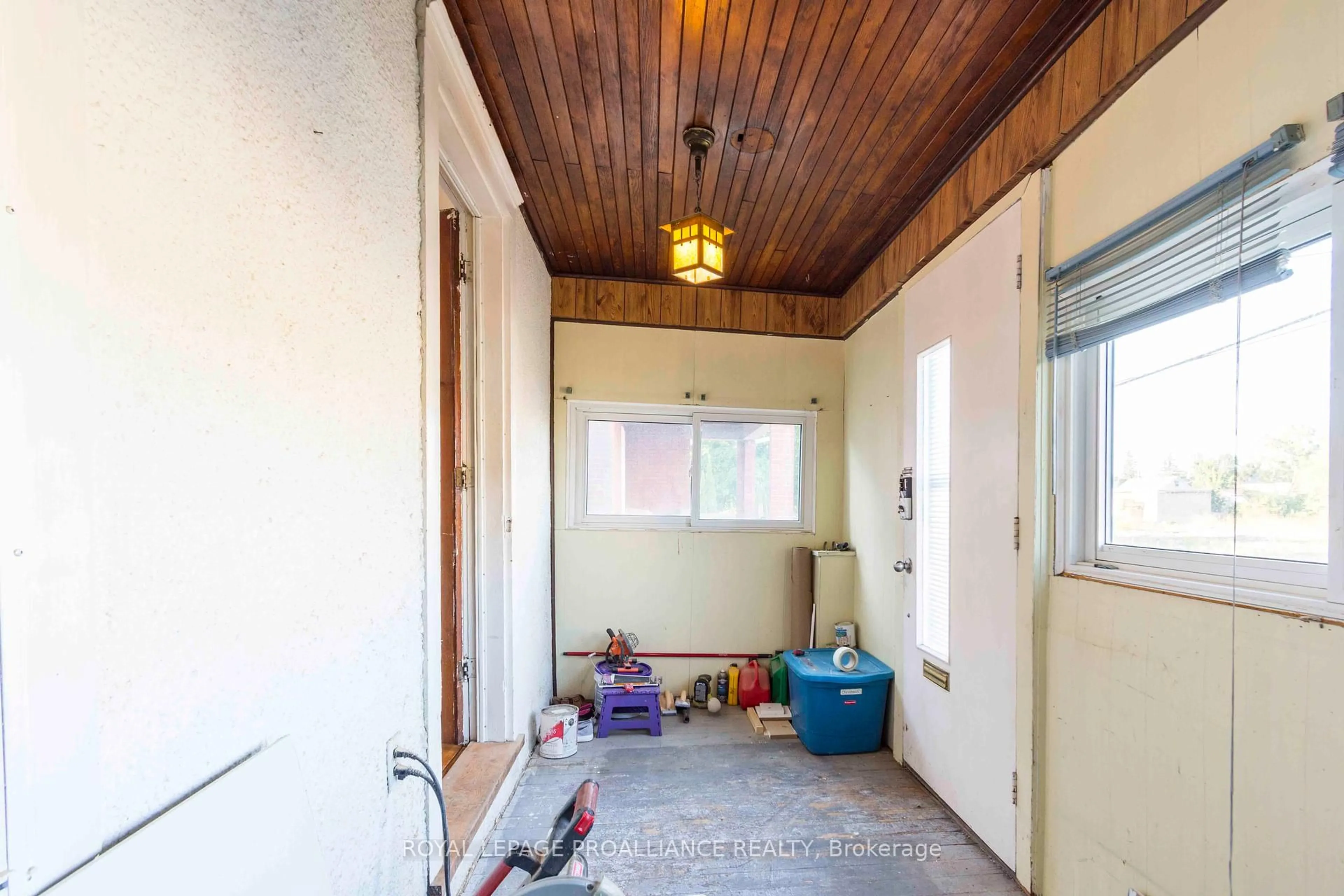 Unknown for 375 Coleman St, Belleville Ontario K8P 3J5