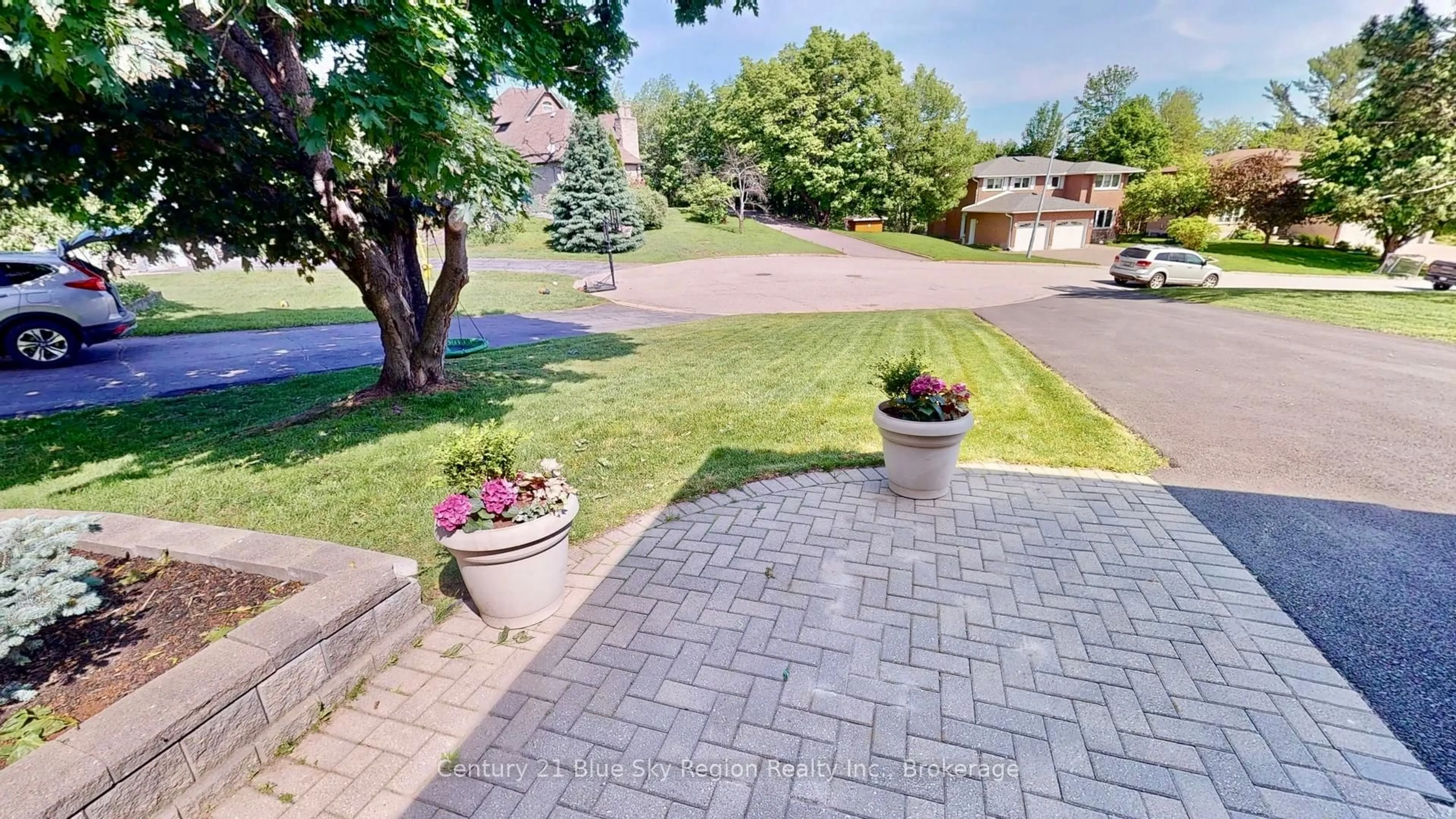Patio, street for 12 Vivyenne Crt, North Bay Ontario P1A 4J2
