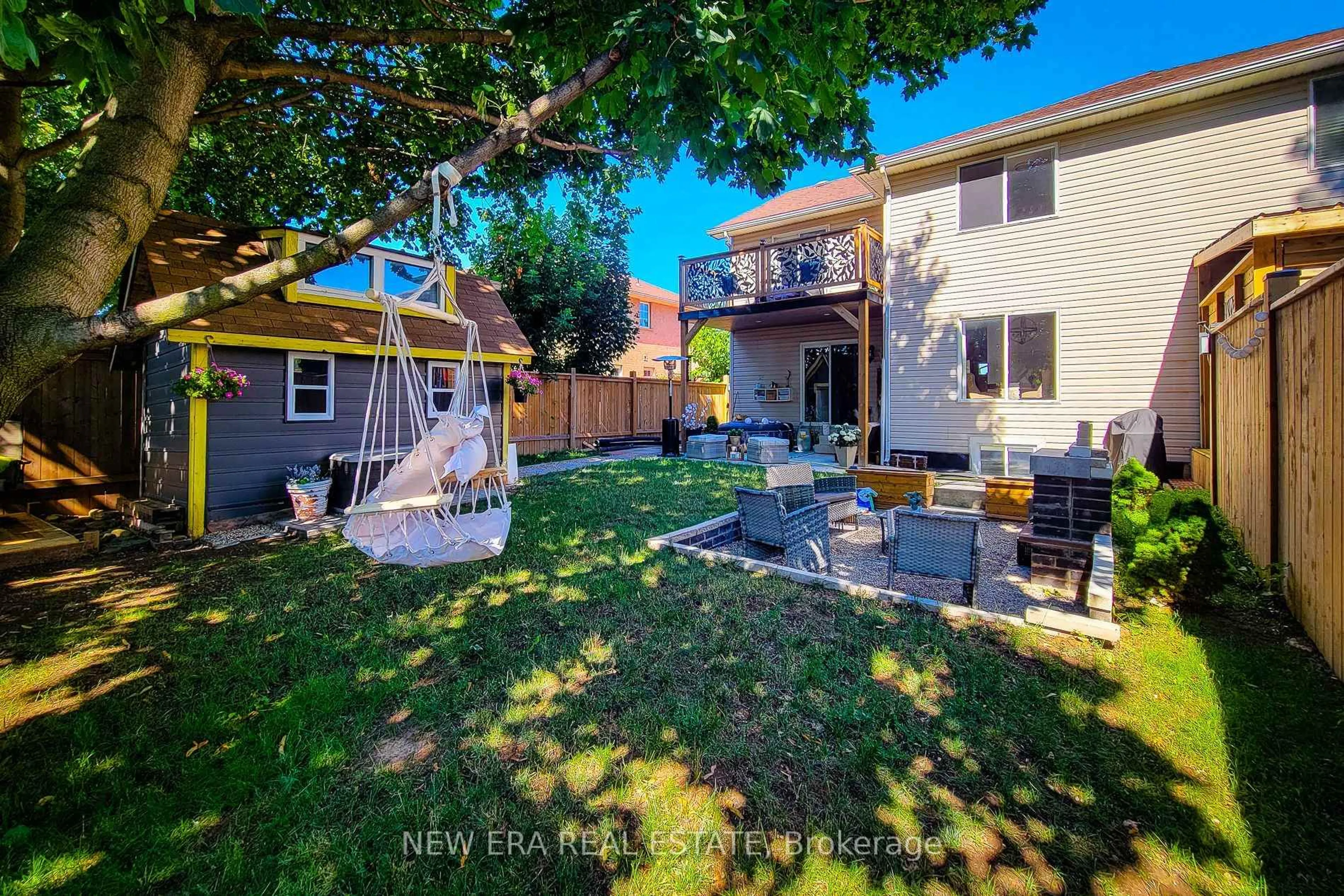 Patio, street for 4532 Garden Gate Terr, Lincoln Ontario L0R 1B9