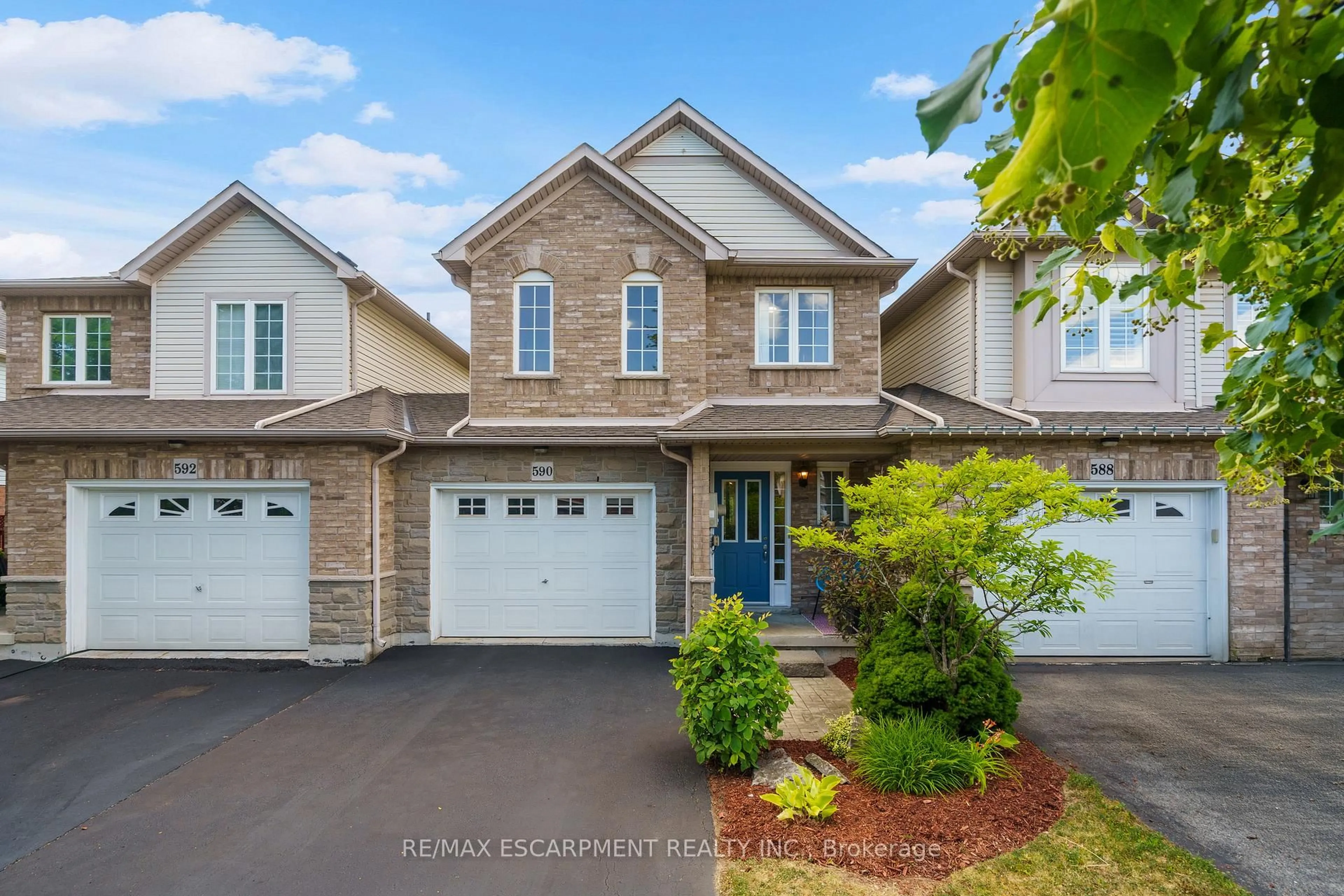 Unknown for 590 Southridge Dr, Hamilton Ontario L9C 7V8