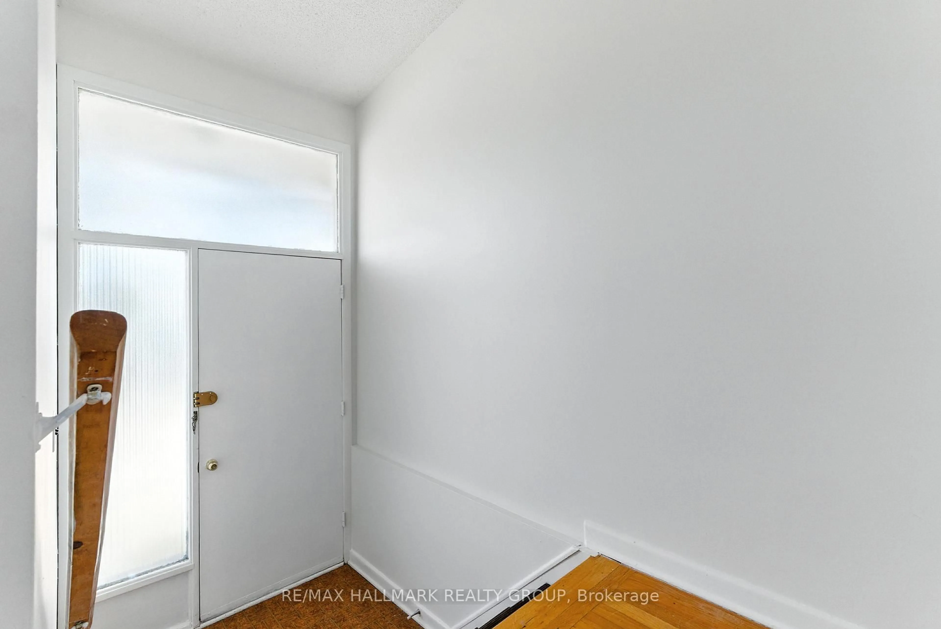 A pic of a room for 1127 Maitland Ave, Ottawa Ontario K2C 2B8