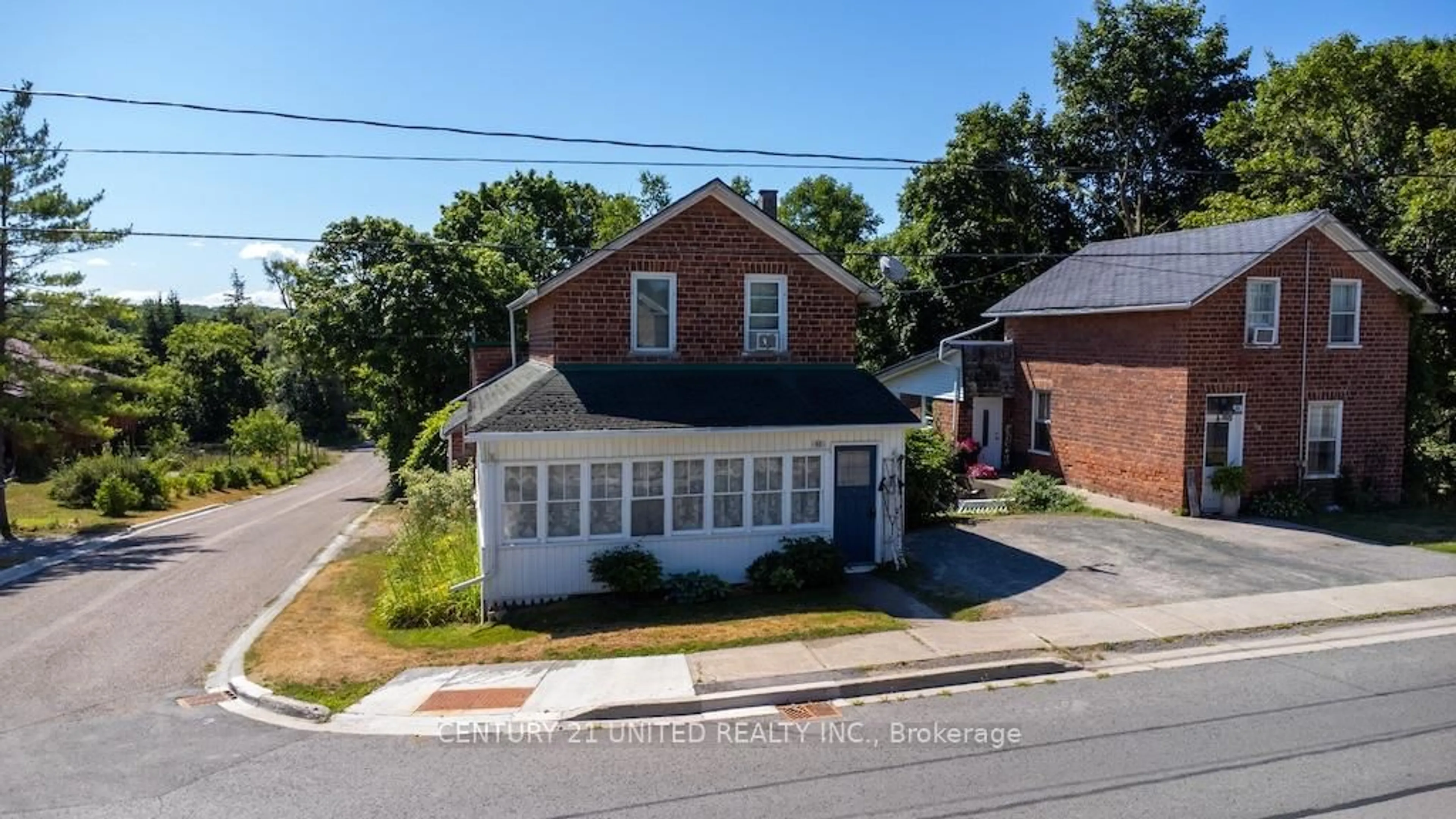 A pic from outside/outdoor area/front of a property/back of a property/a pic from drone, street for 60 Albert St, Trent Hills Ontario K0L 1Y0