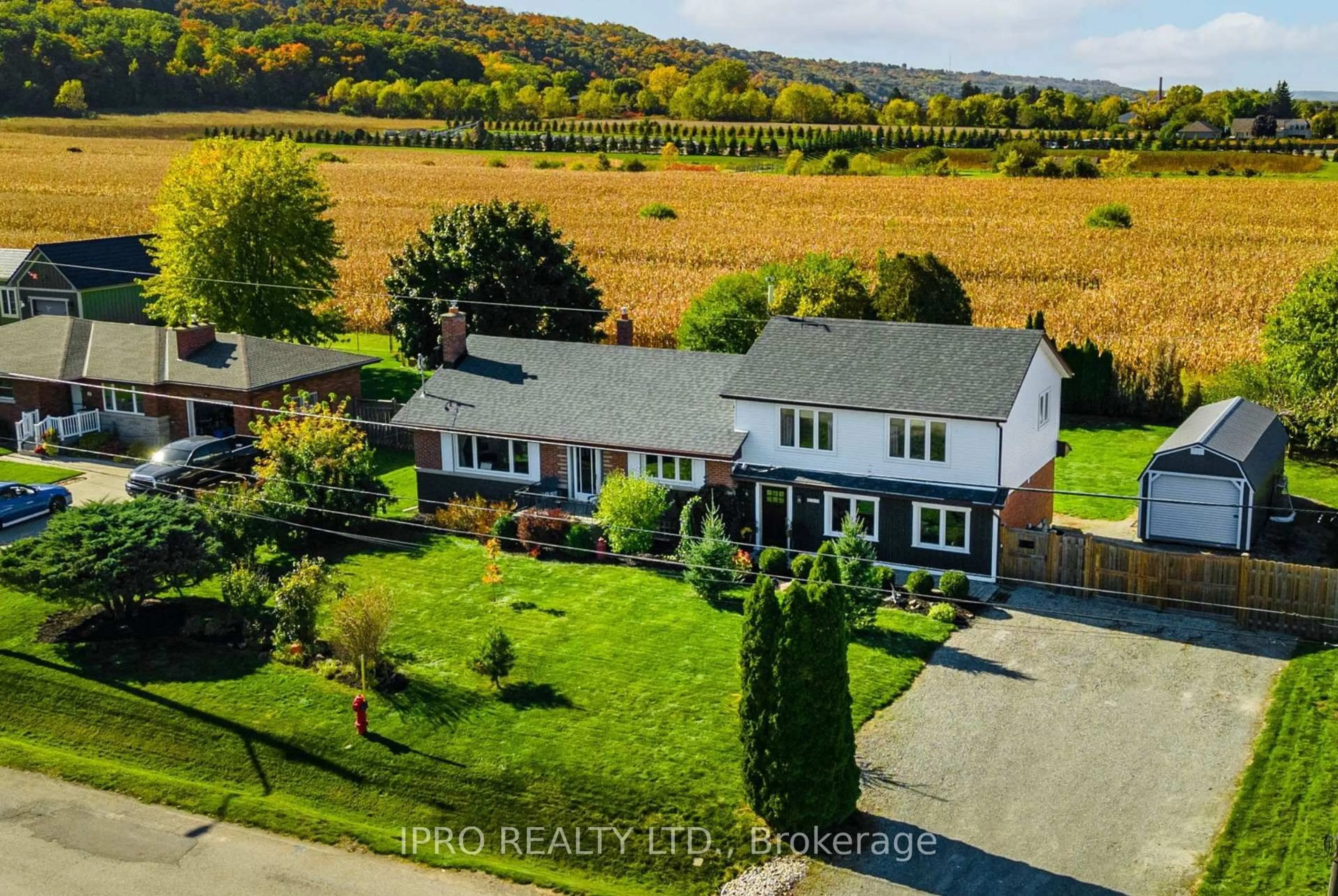 A pic from outside/outdoor area/front of a property/back of a property/a pic from drone, unknown for 187 Lewis Rd, Hamilton Ontario L8E 5G7