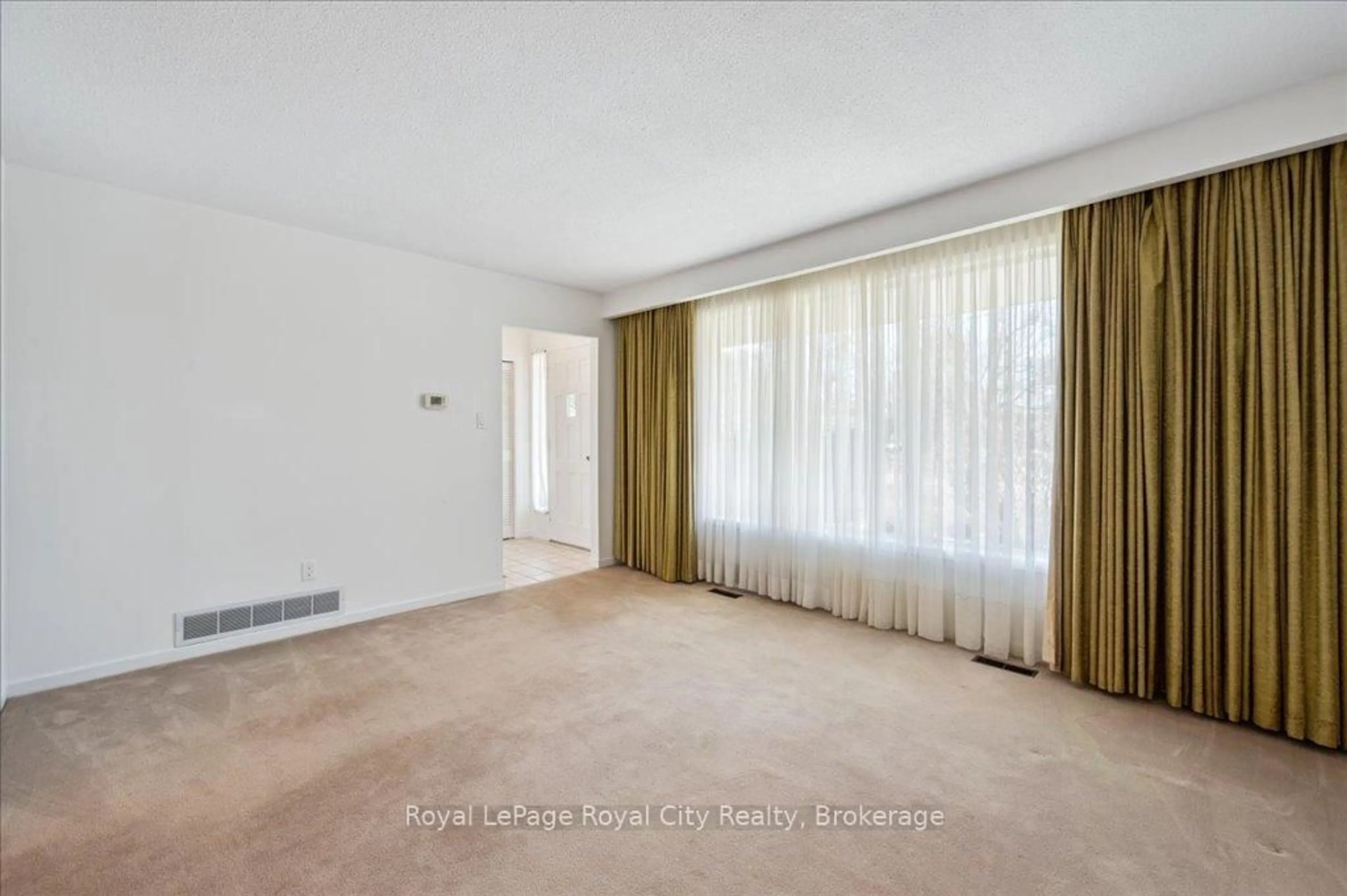 A pic of a room for 29 Vista Terr, Guelph Ontario N1E 1A2