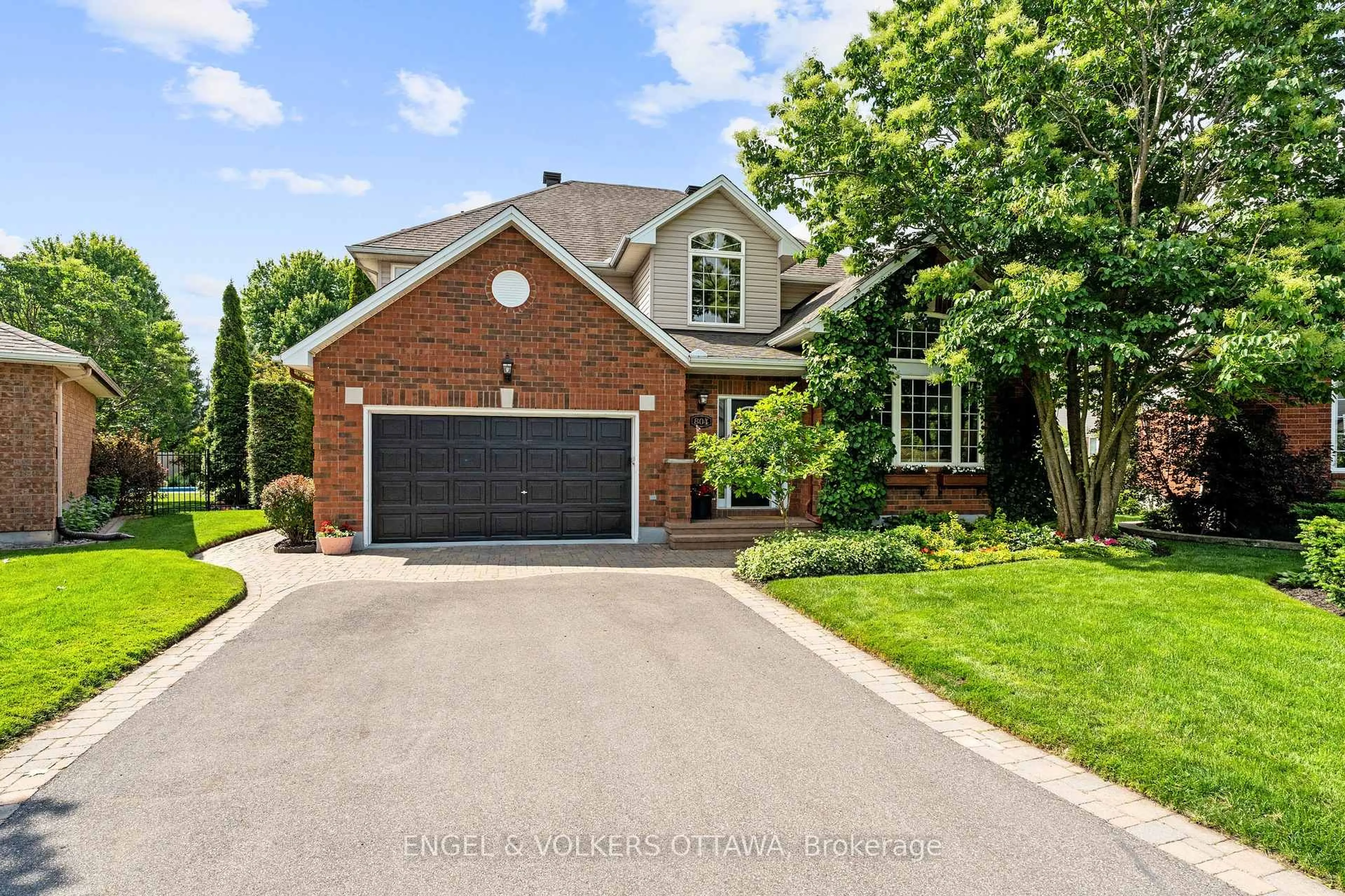Home with brick exterior material, street for 804 Covehead Cres, Ottawa Ontario K1V 1M3