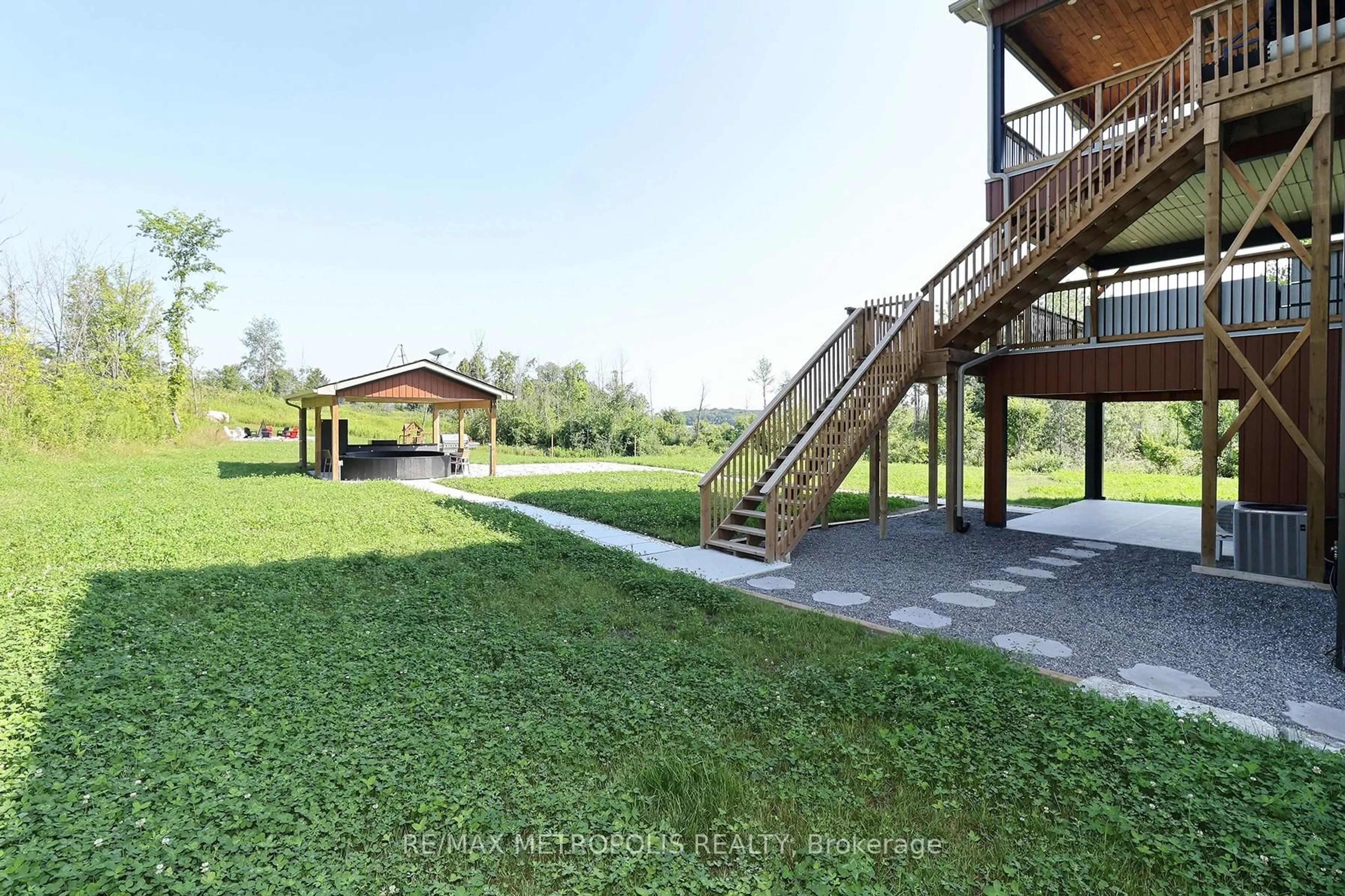 Patio, unknown for 118 Parkview Dr, Alnwick/Haldimand Ontario K0K 2X0