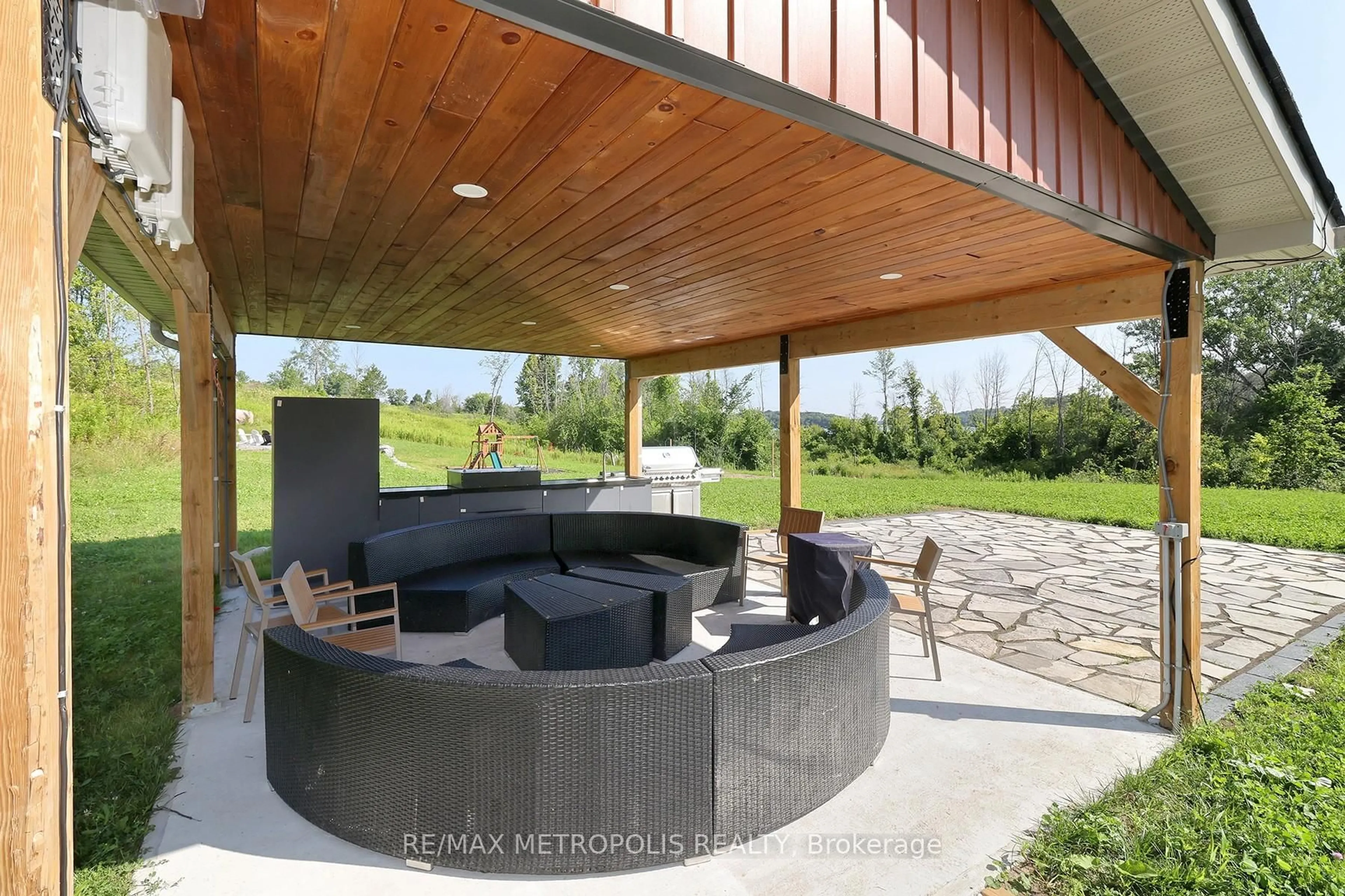 Patio, mountain view for 118 Parkview Dr, Alnwick/Haldimand Ontario K0K 2X0