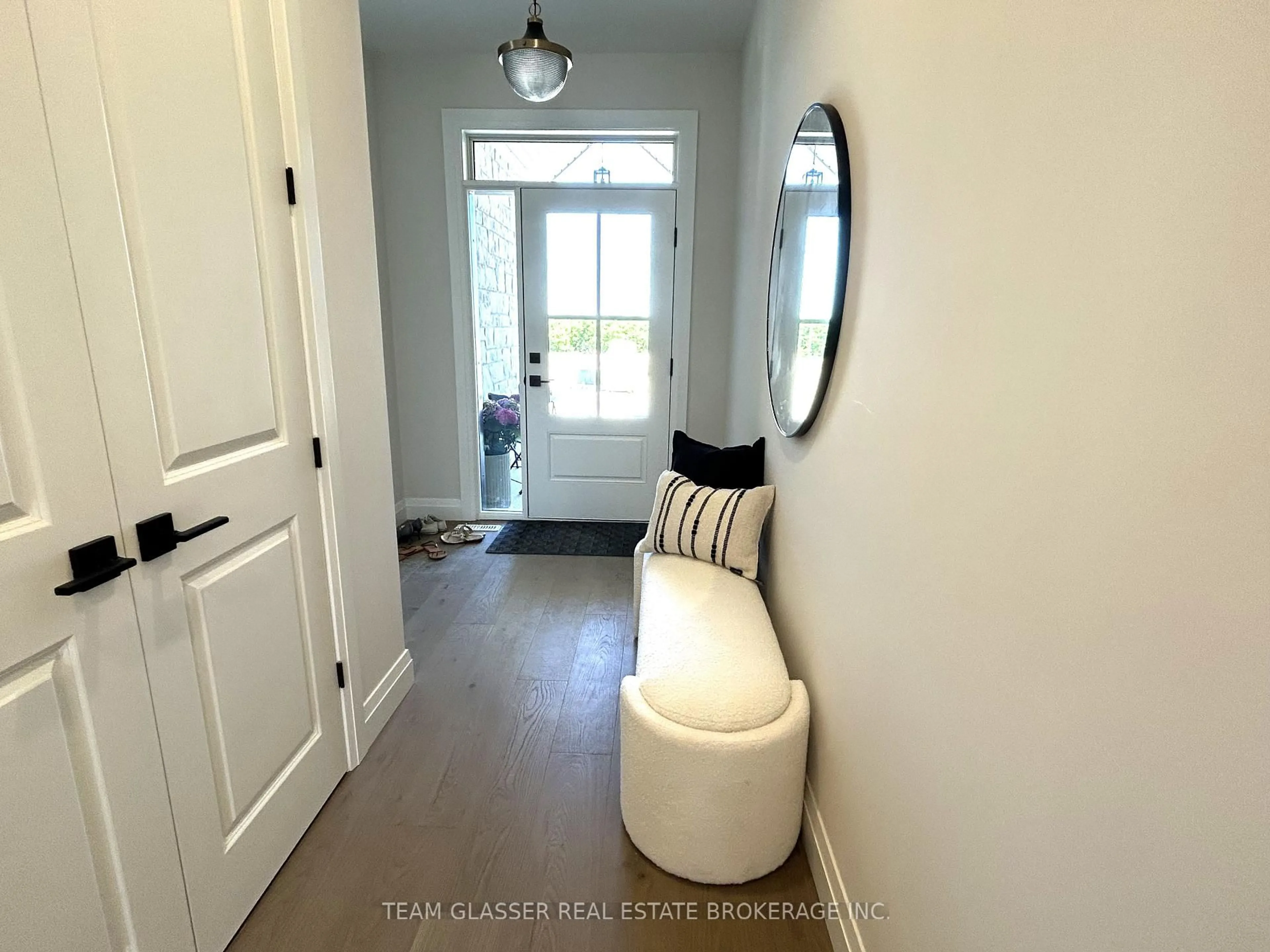 Indoor entryway for 70 Benner Blvd #Lot 94, Middlesex Centre Ontario N0L 1R0