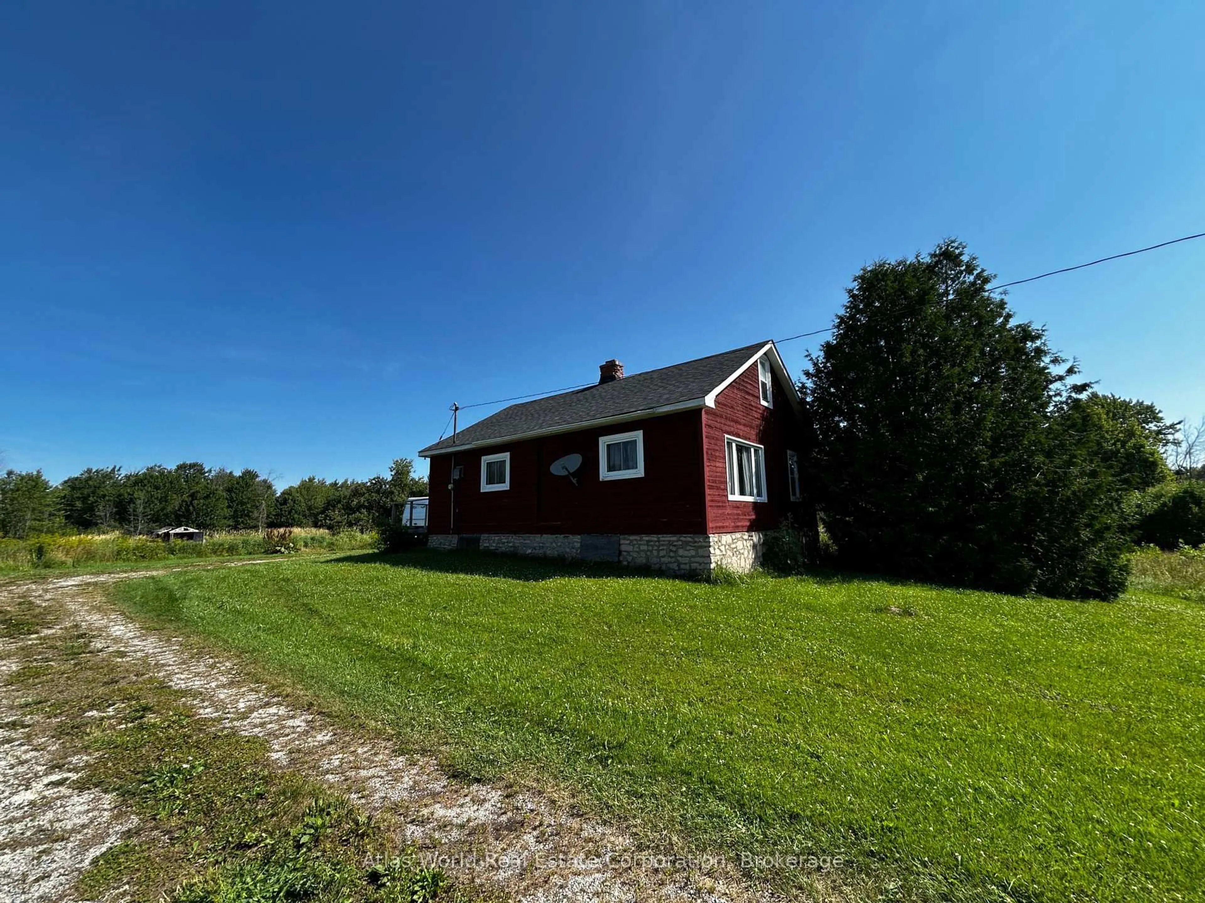 A pic from outside/outdoor area/front of a property/back of a property/a pic from drone, building for 248 Clarke's Rd, Northern Bruce Peninsula Ontario N0H 1W0