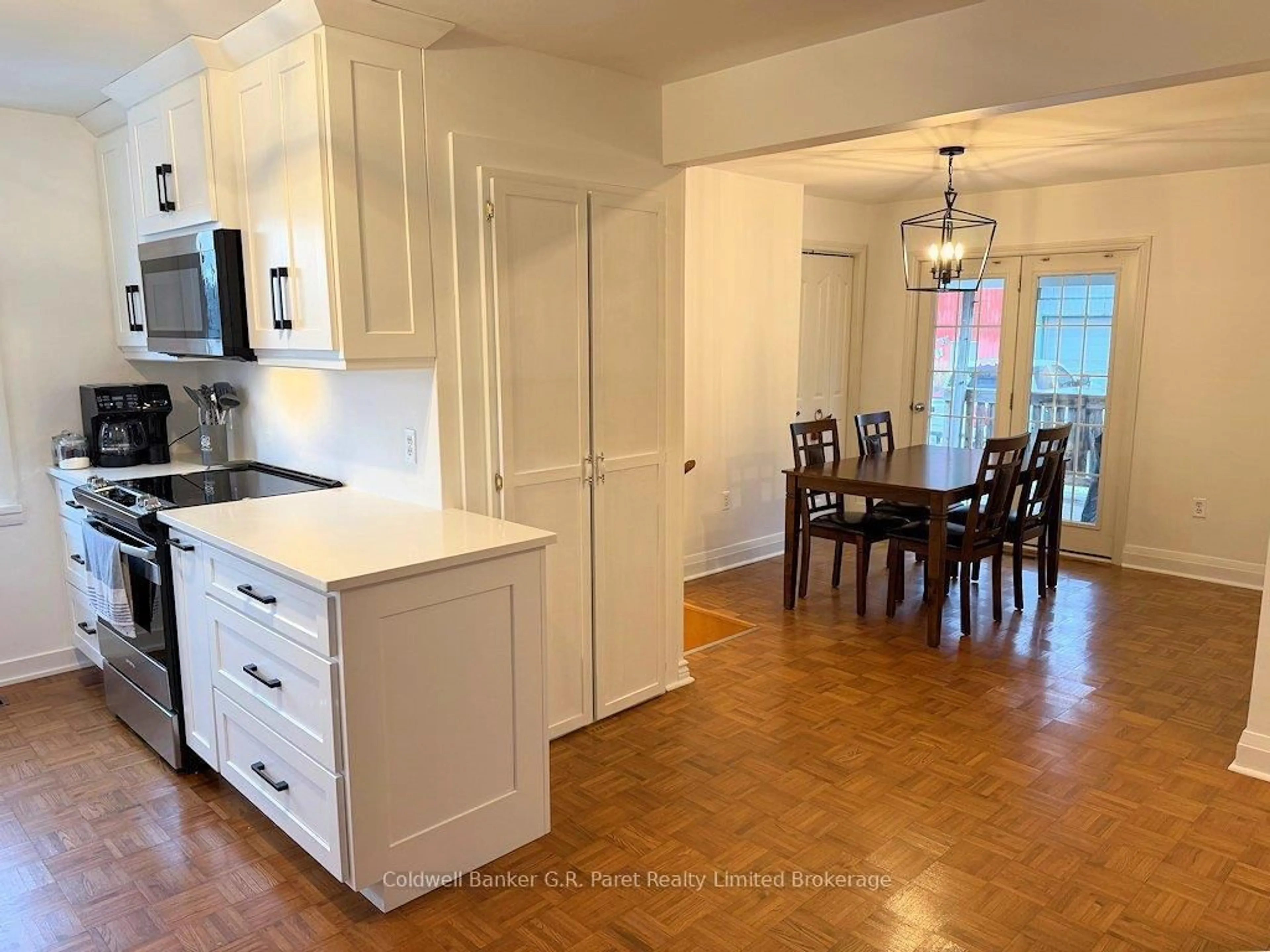 Open concept kitchen, unknown for 387 Highway 19, Tillsonburg Ontario N4G 4G9