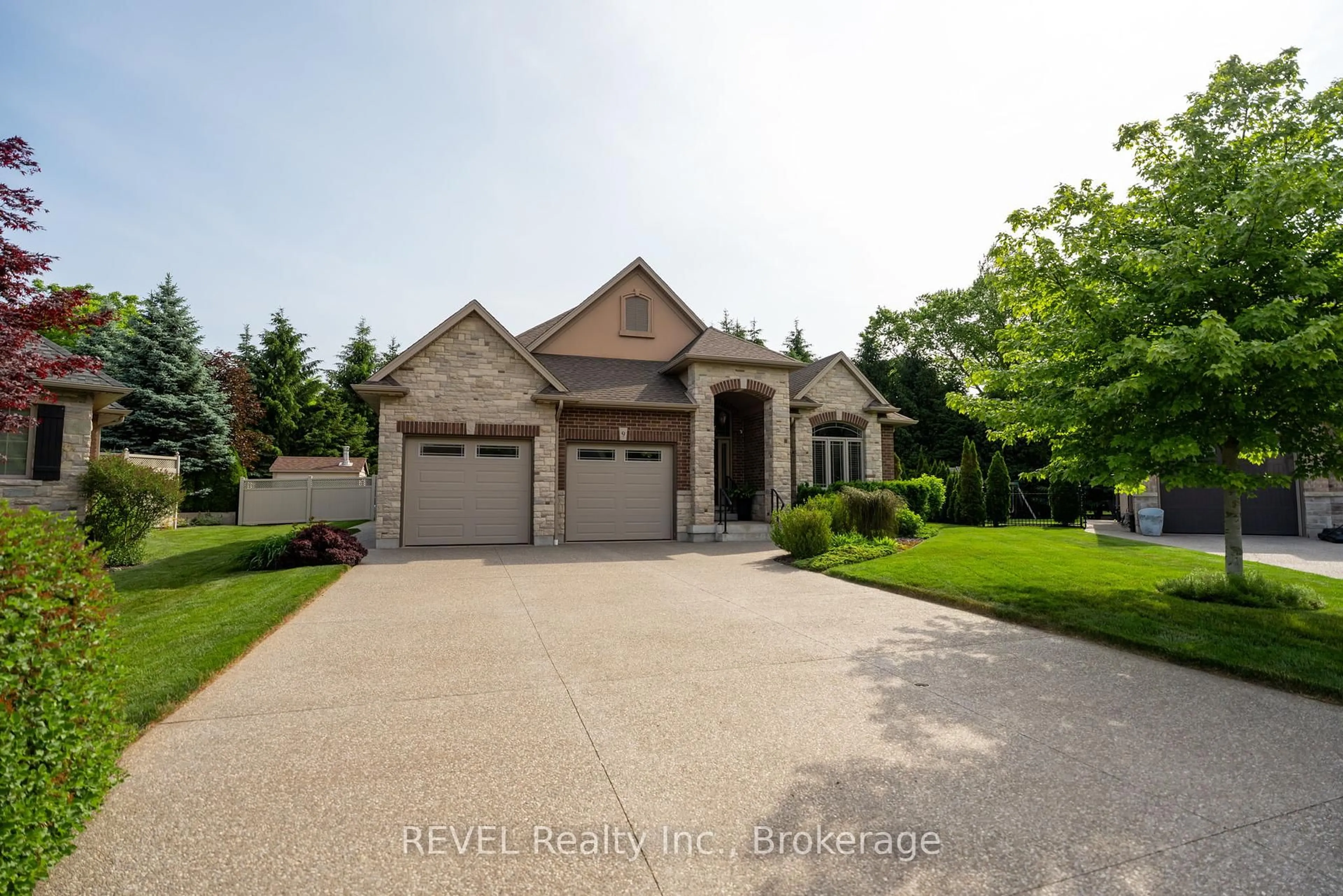 Unknown for 9 Brondi's Lane, Pelham Ontario L0S 1E5