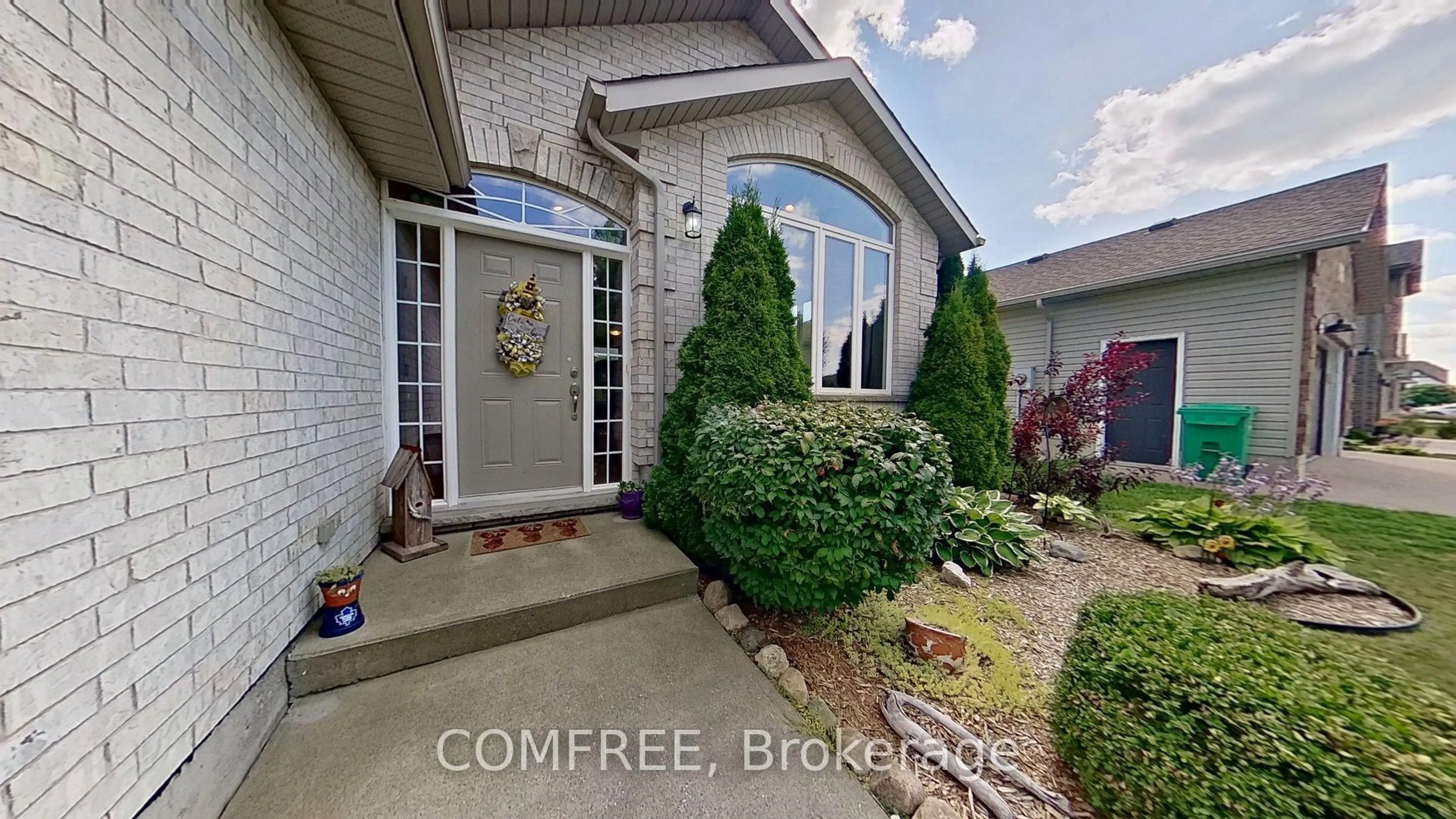 Unknown for 4012 Edward St, Petrolia Ontario N0N 1R0