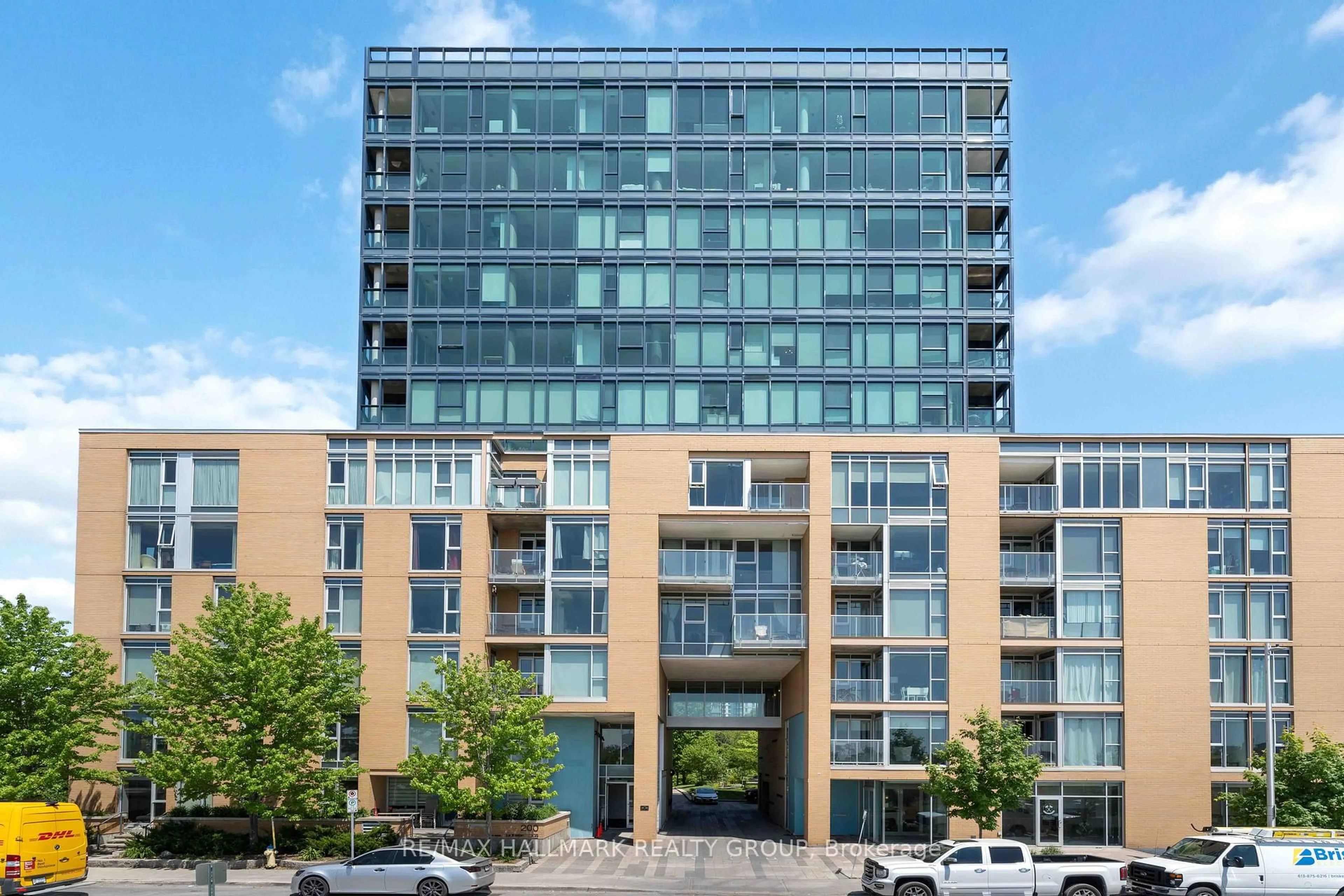 Unknown for 200 Lett St #204, Ottawa Ontario K1R 0A7