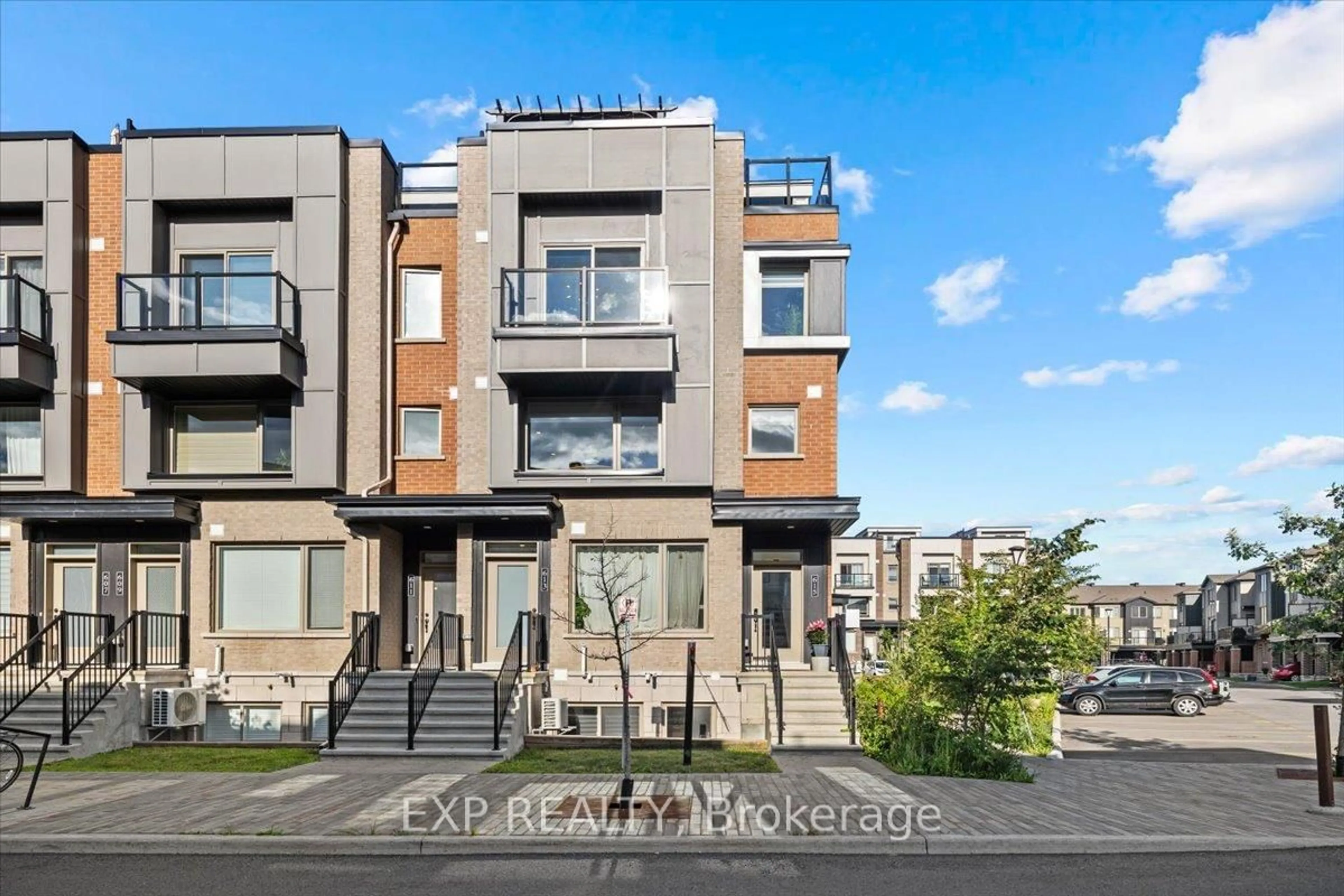 Unknown for 615 Makwa Private, Ottawa Ontario K1K 5A4