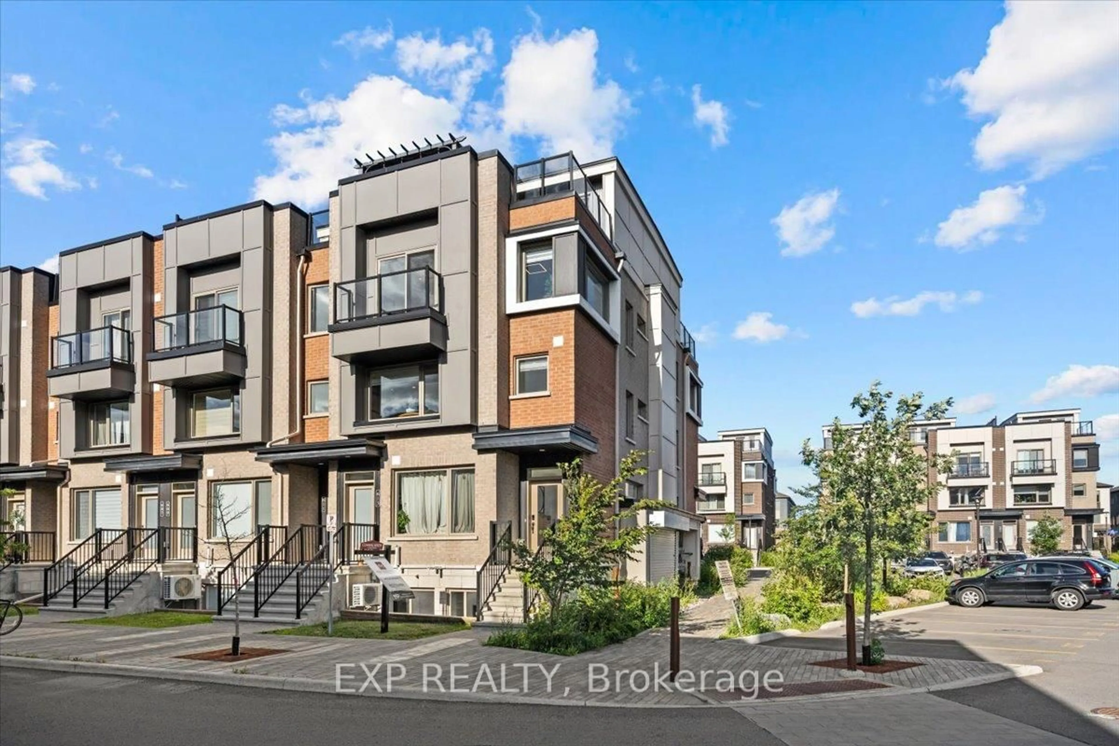 A pic from outside/outdoor area/front of a property/back of a property/a pic from drone, street for 615 Makwa Private, Ottawa Ontario K1K 5A4