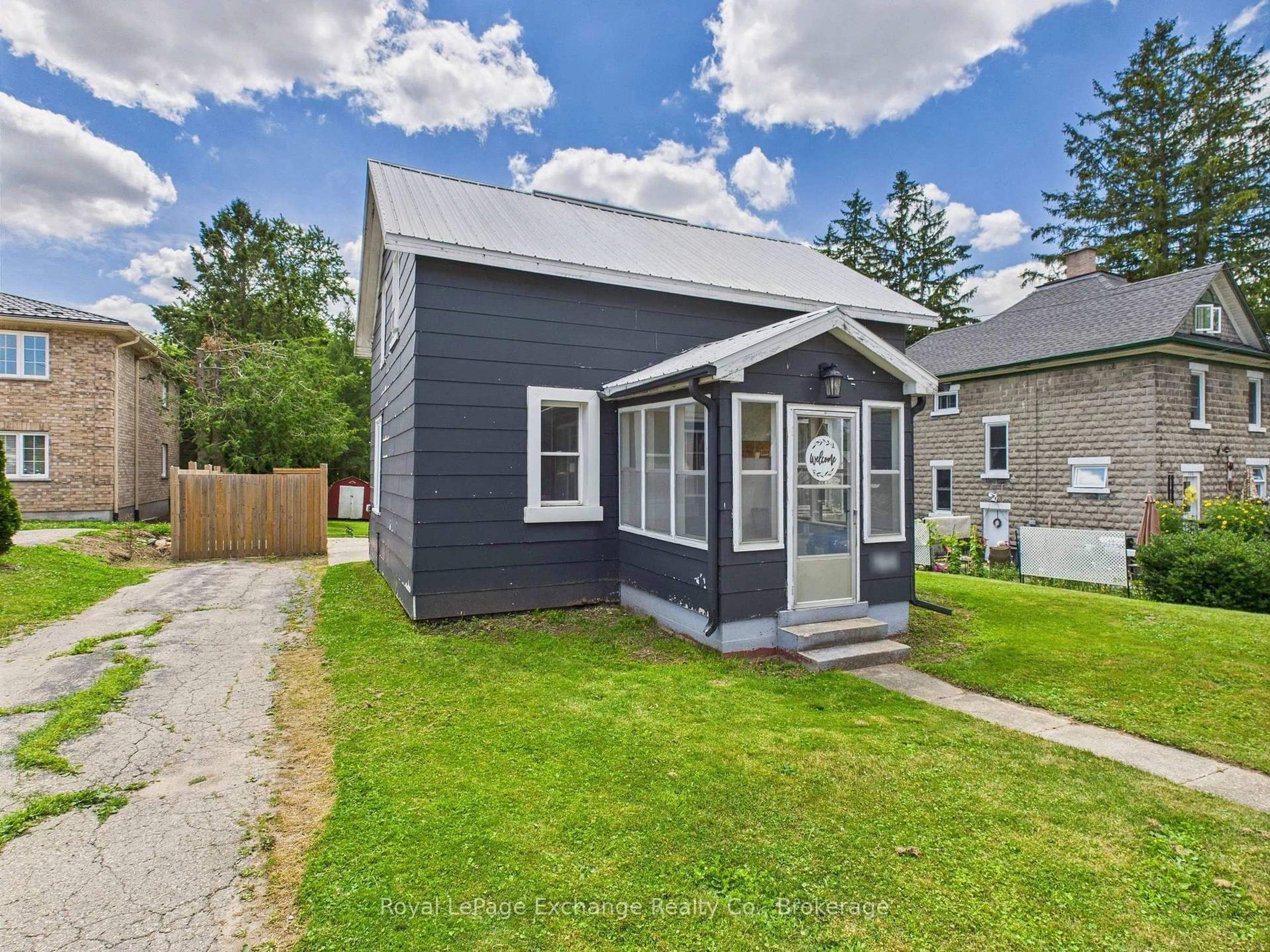 Unknown for 164 Victoria St, North Huron Ontario N0G 2W0