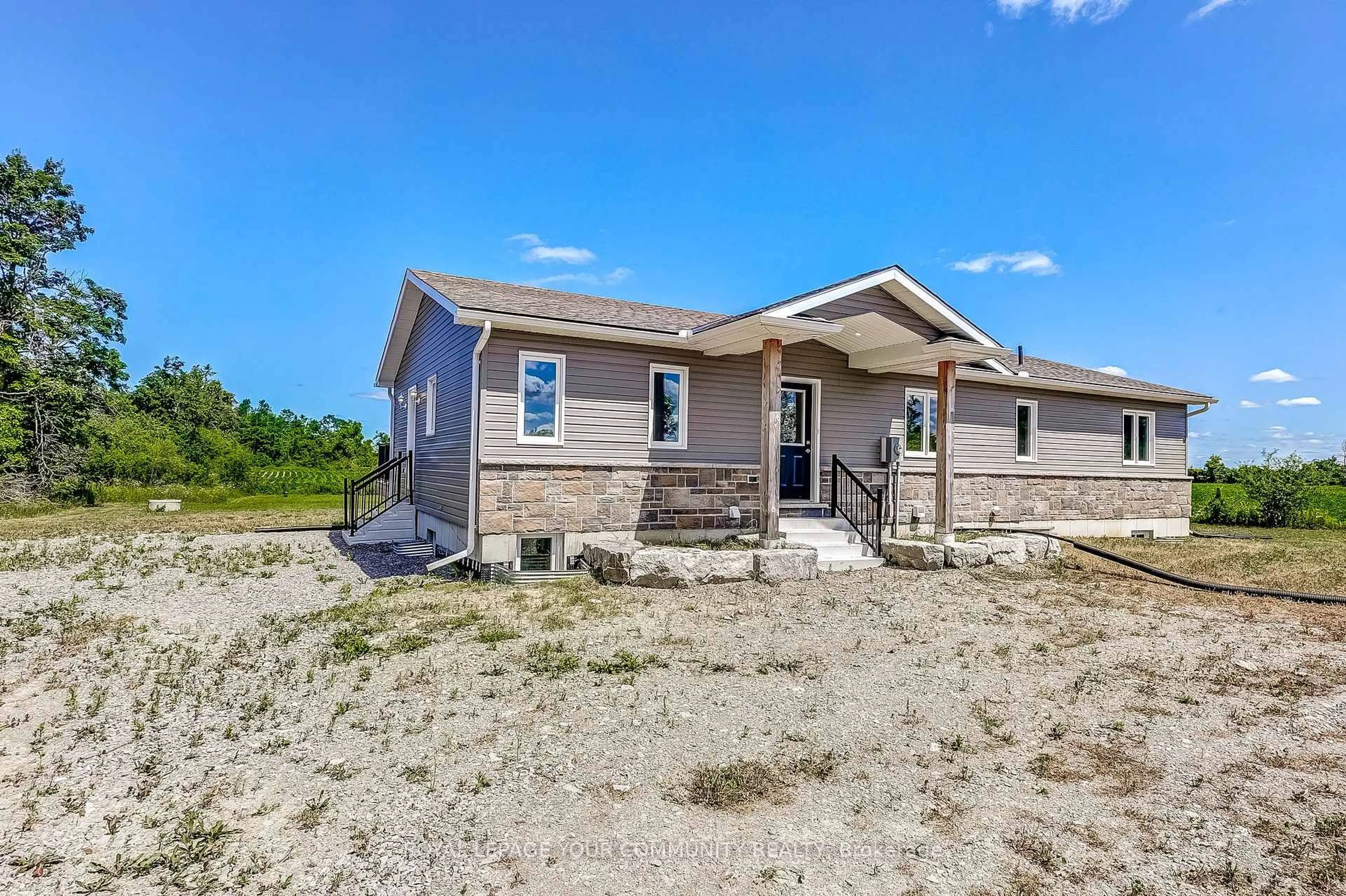 Home with vinyl exterior material, building for 371 Linden Valley Rd, Kawartha Lakes Ontario K0M 2T0