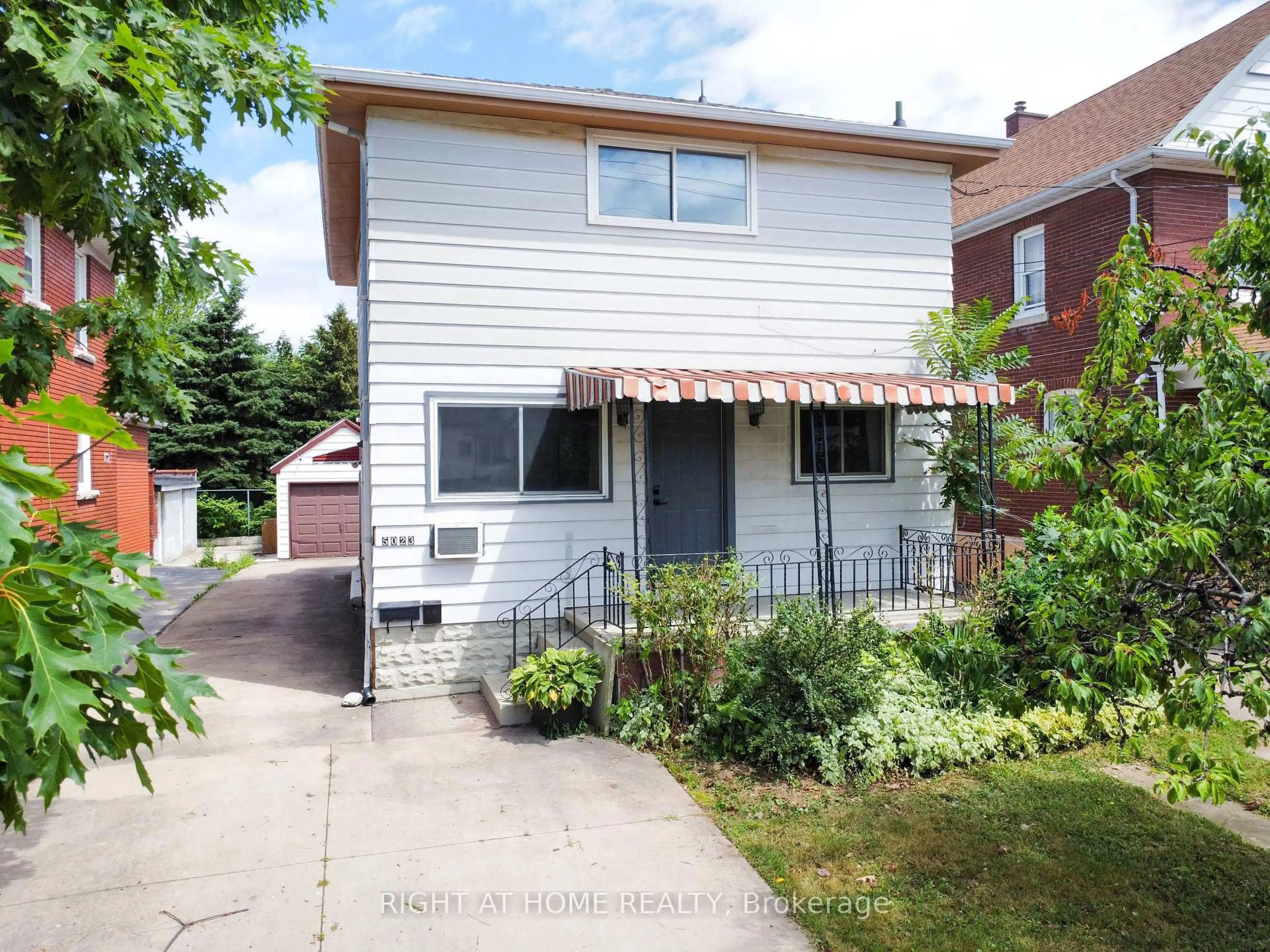 Unknown for 5023 Kitchener St, Niagara Falls Ontario L2G 1A9