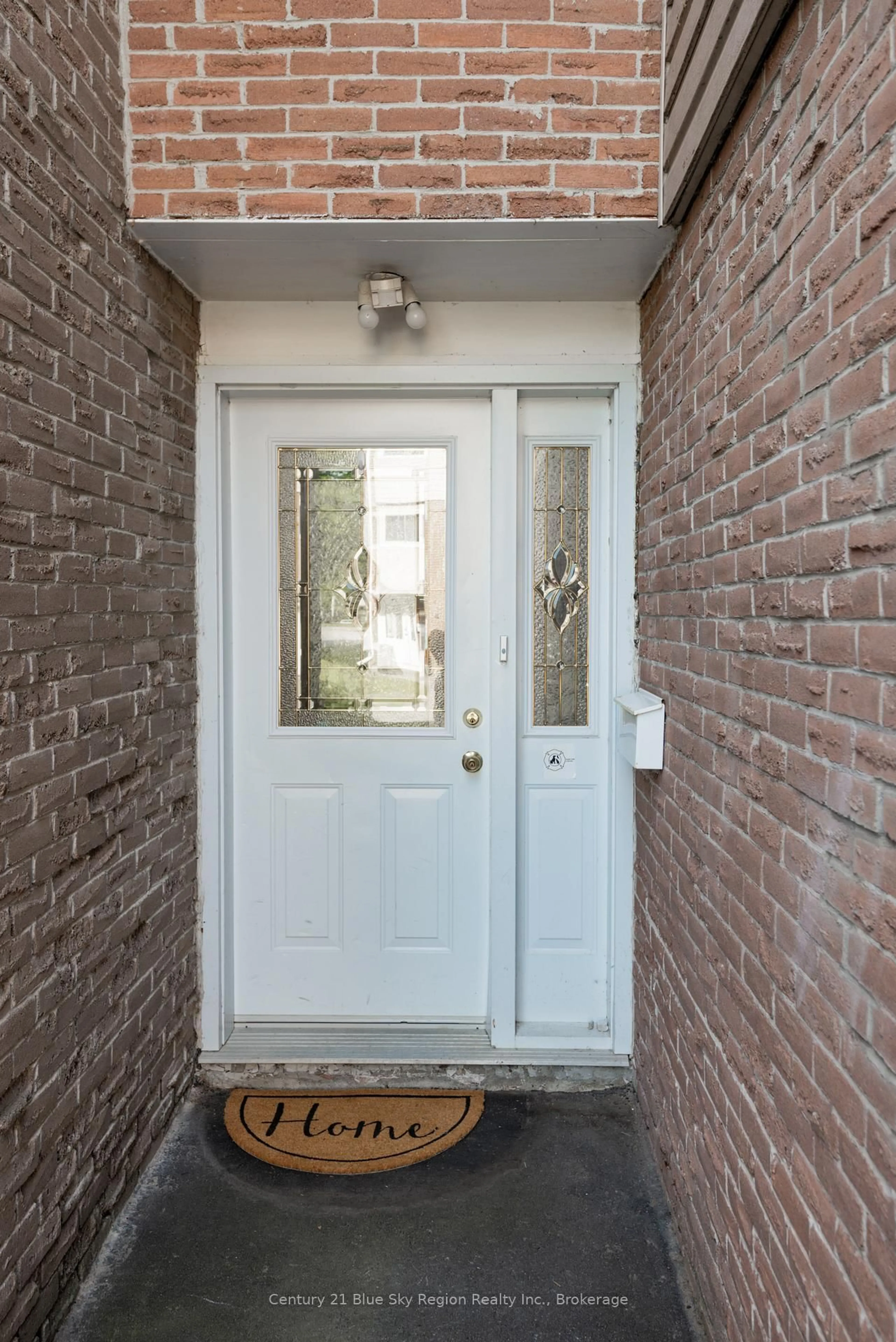 Indoor entryway for 644 Lakeshore Dr #5, North Bay Ontario P1A 3N6