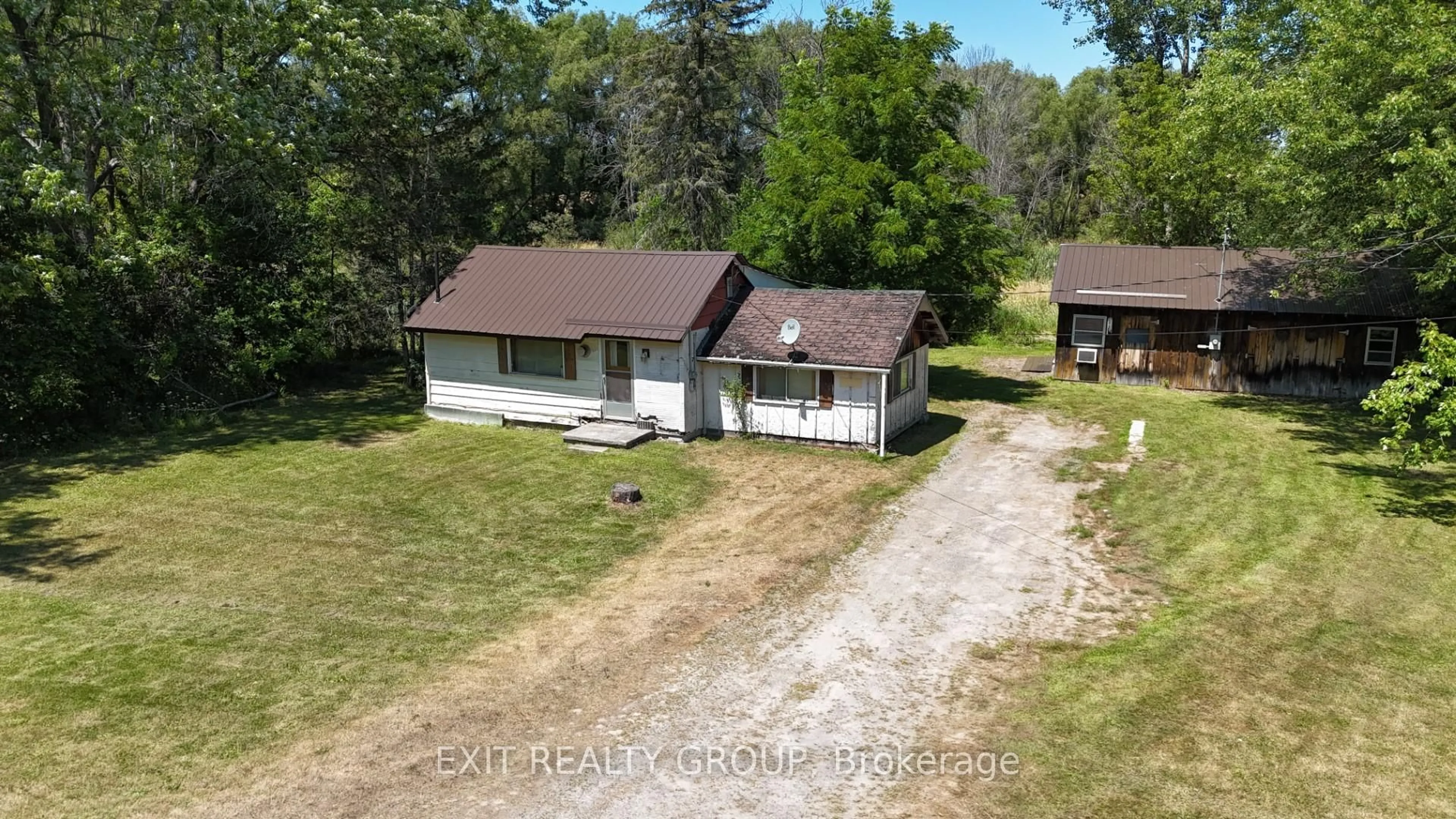 A pic from outside/outdoor area/front of a property/back of a property/a pic from drone, building for 1238 Frankford Rd, Hastings Ontario K0K 2C0