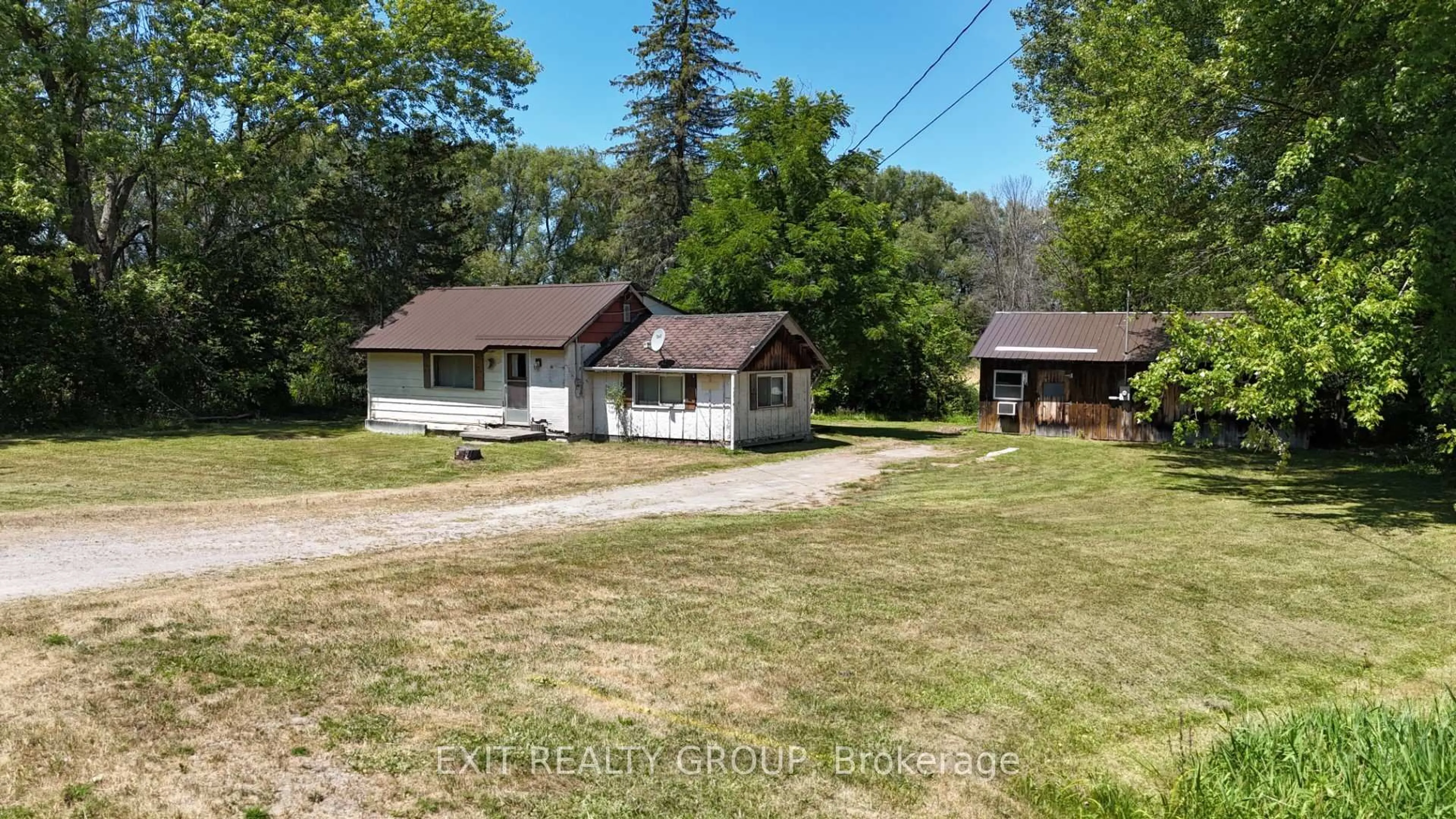 A pic from outside/outdoor area/front of a property/back of a property/a pic from drone, street for 1238 Frankford Rd, Hastings Ontario K0K 2C0