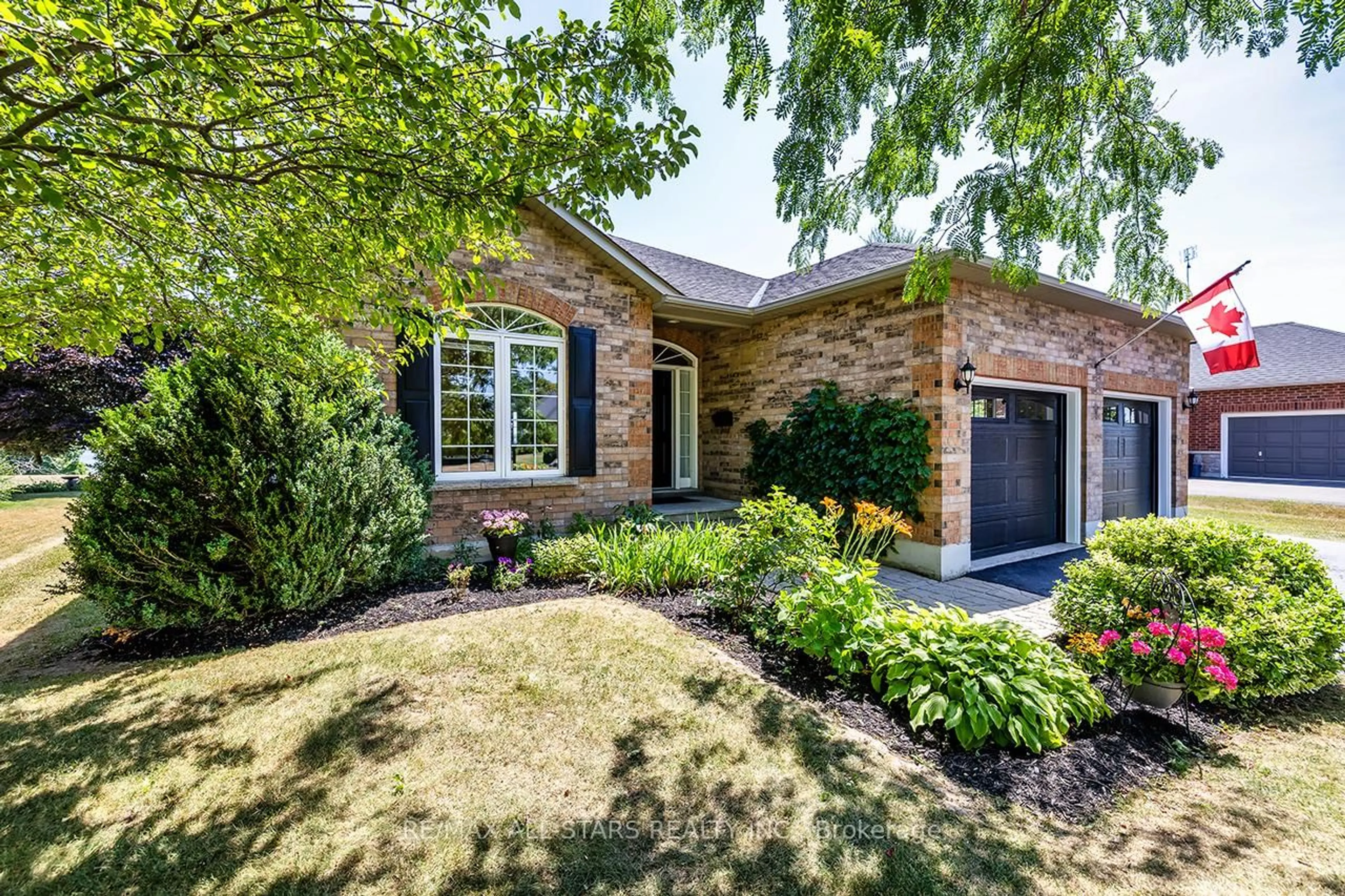 Home with brick exterior material, street for 167 Southcrest Dr, Kawartha Lakes Ontario L9L 1B6