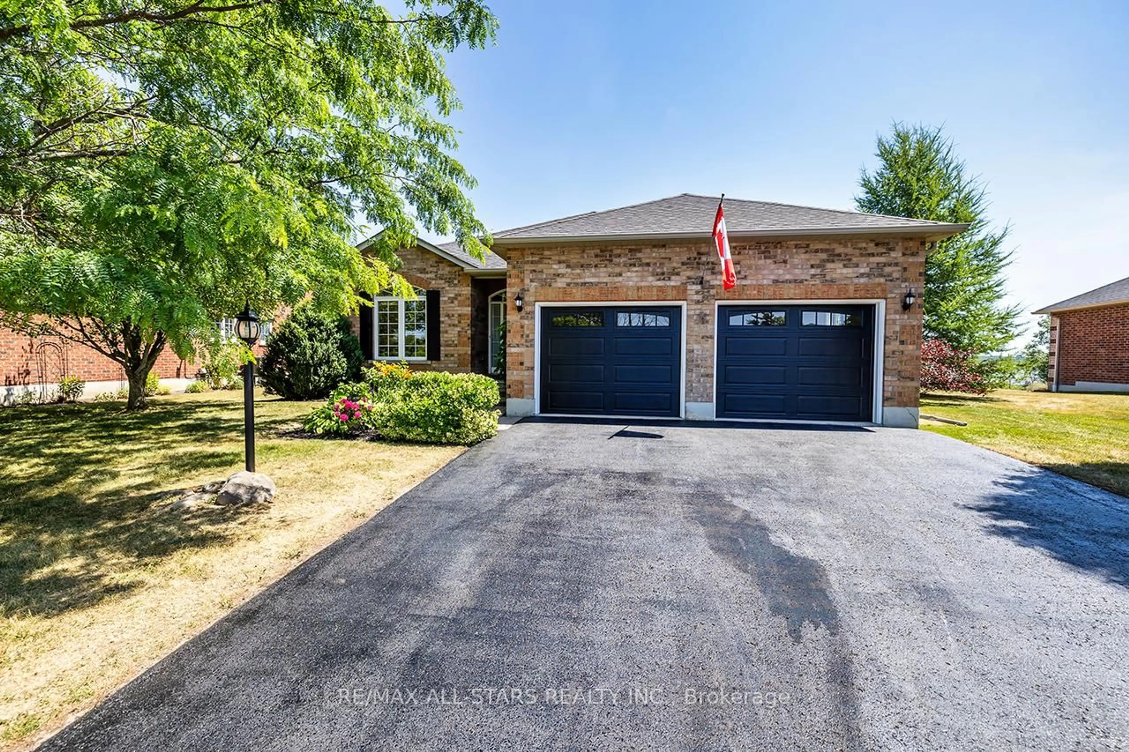 Home with brick exterior material, street for 167 Southcrest Dr, Kawartha Lakes Ontario L9L 1B6