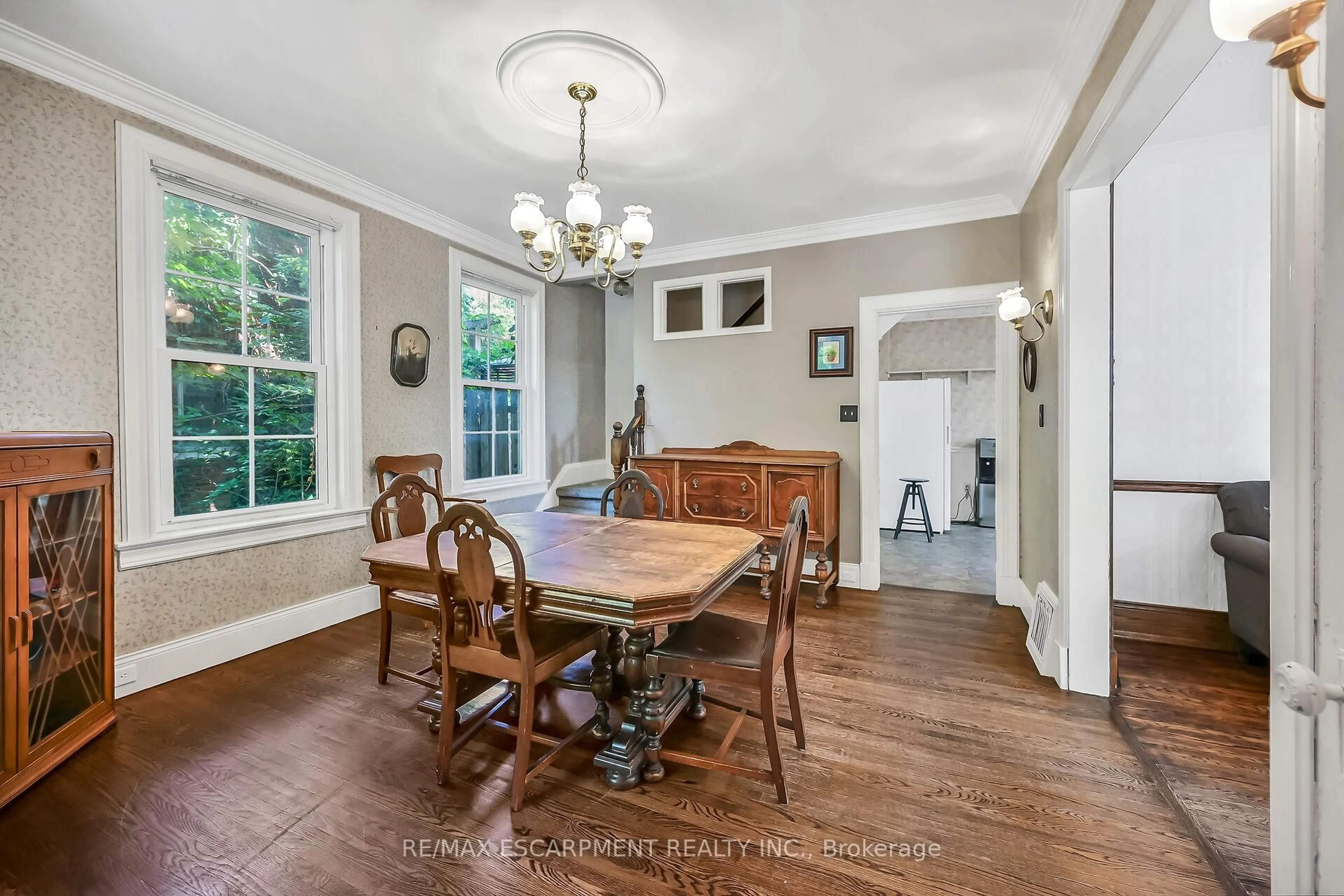 Dining room, unknown for 94 Sutherland St, Haldimand Ontario N3W 1B5