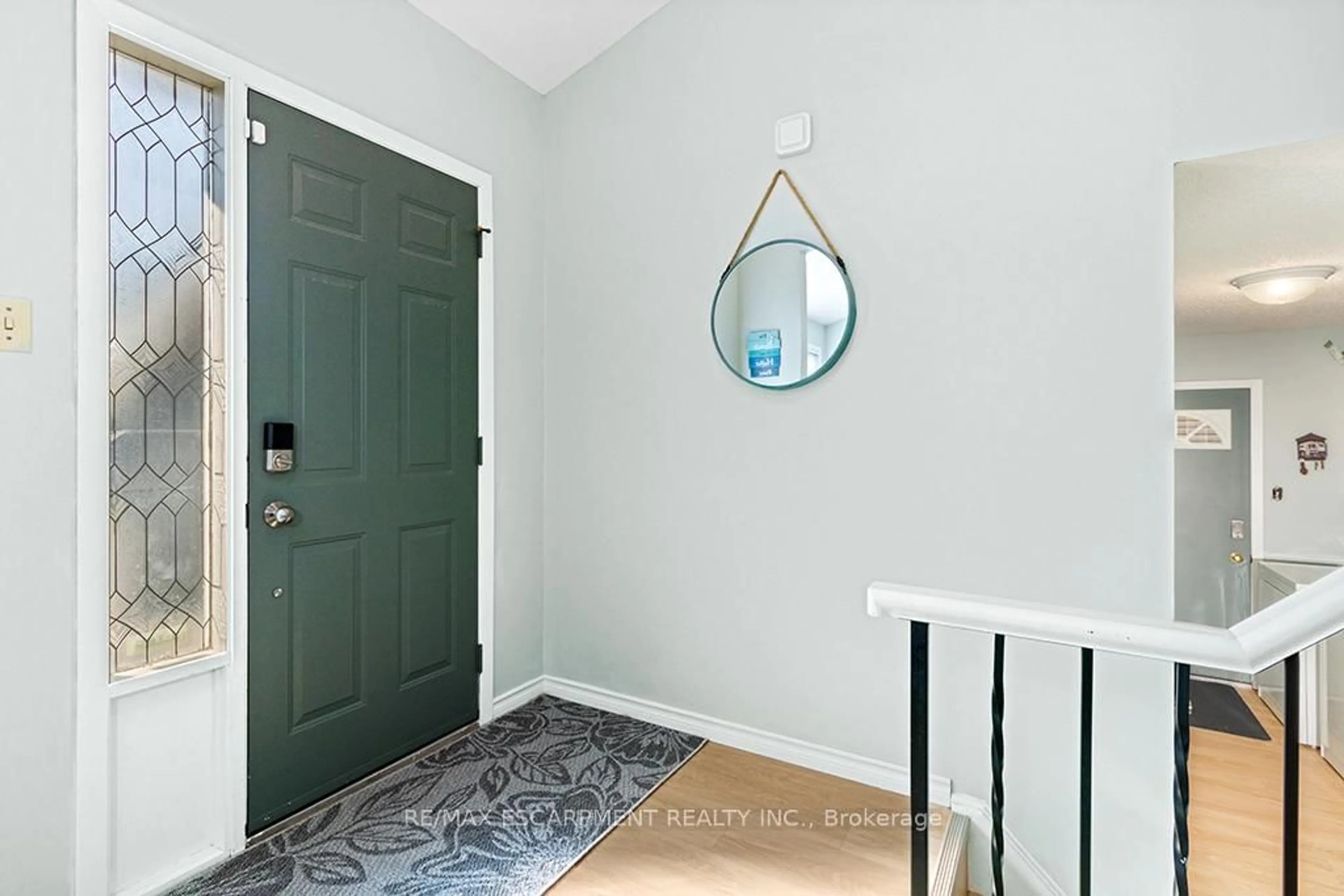Indoor entryway for 310 Albert St, Saugeen Shores Ontario N0H 2L0