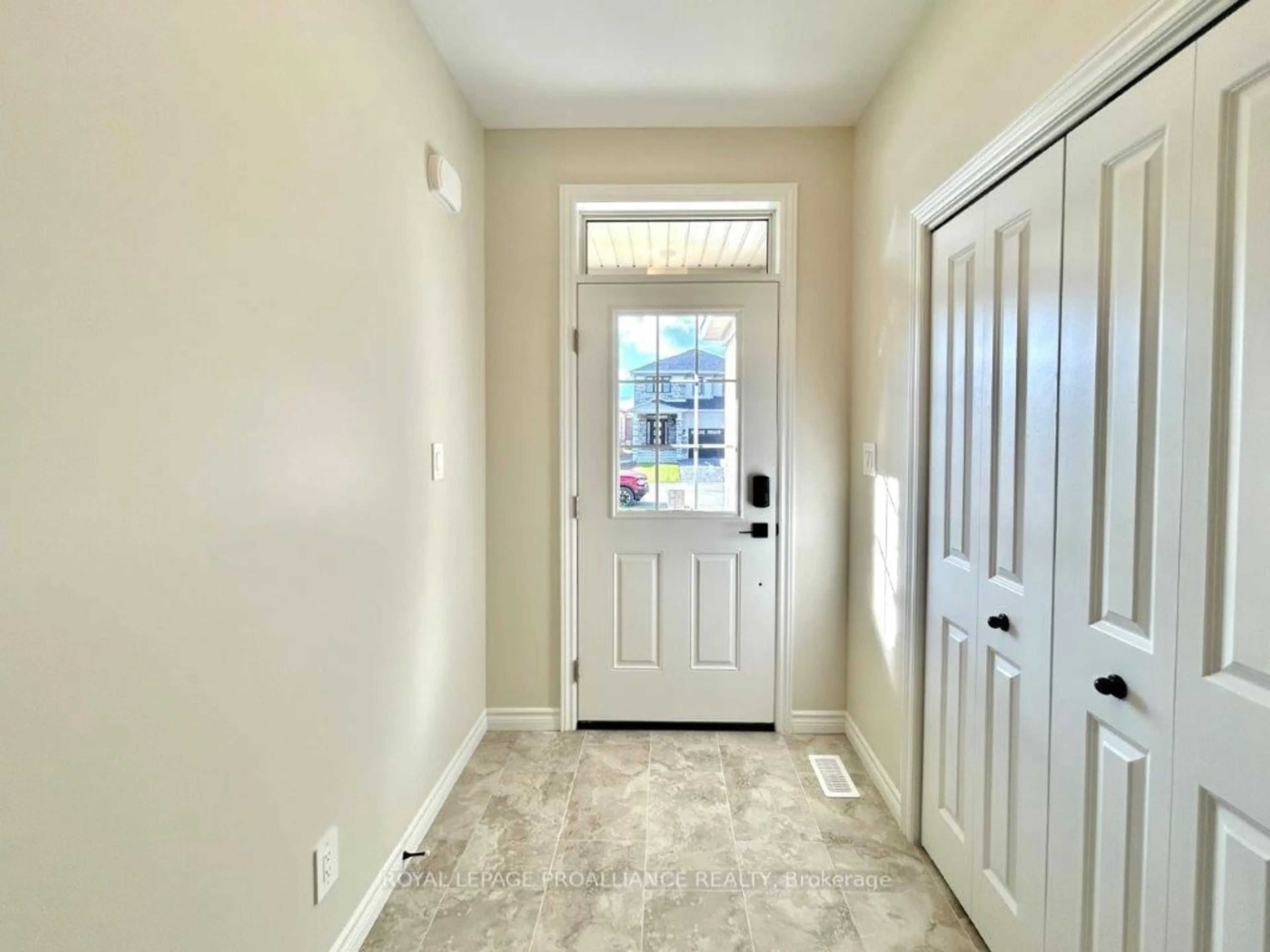 Indoor entryway for 6 Peace River St, Belleville Ontario K8N 0V4