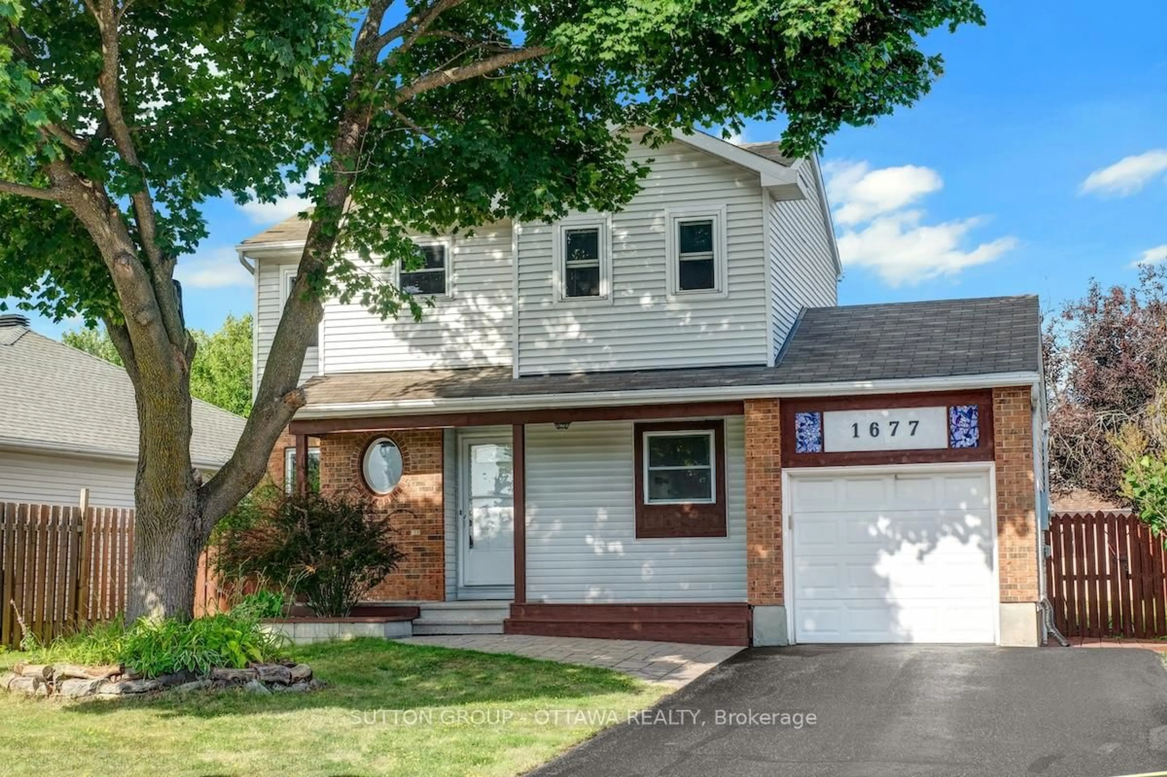 Home with vinyl exterior material, street for 1677 Bottriell Way, Orleans Ontario K4A 1W1