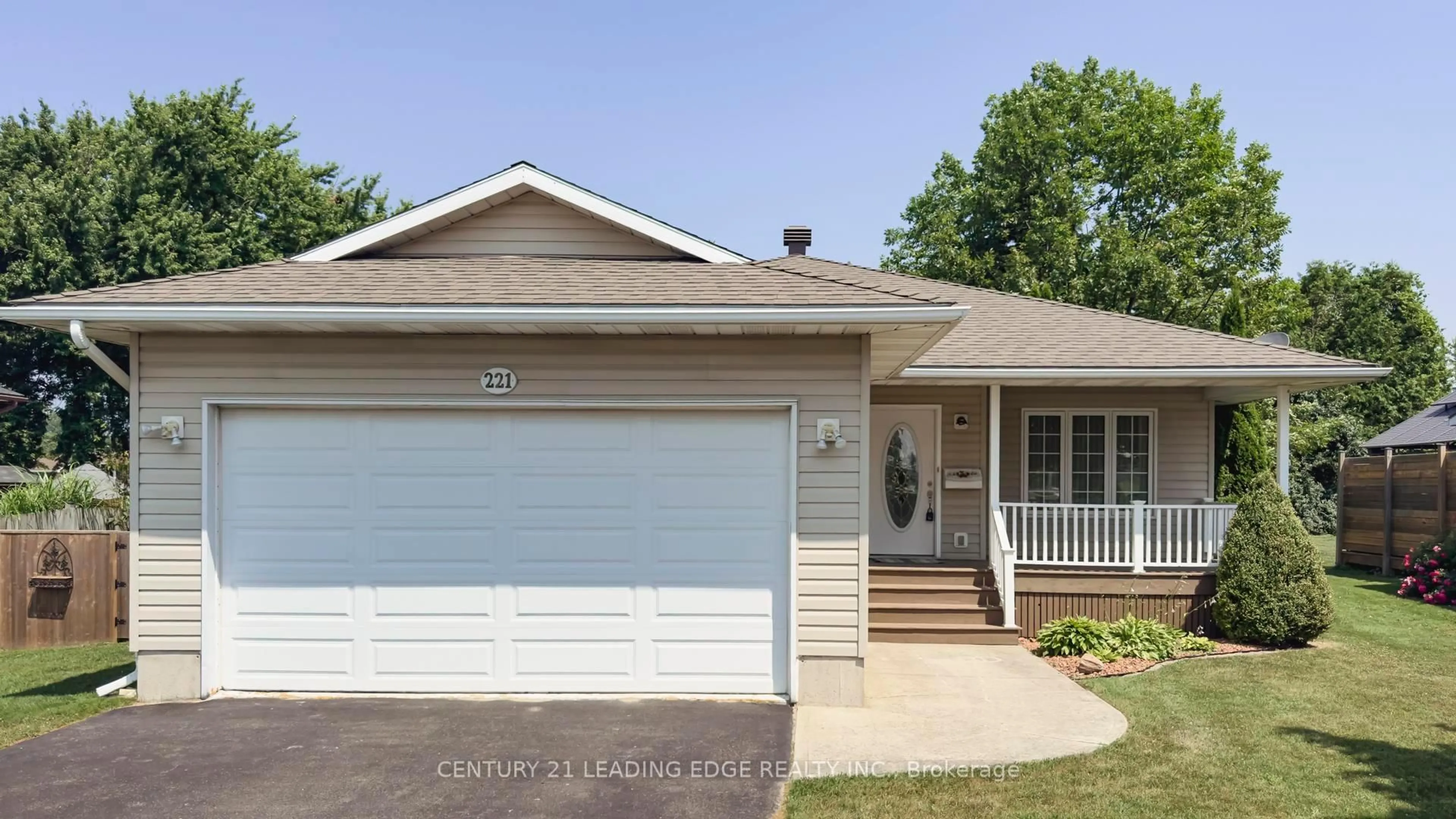 Home with vinyl exterior material, street for 221 Suncoast Dr, Goderich Ontario N7A 4H8