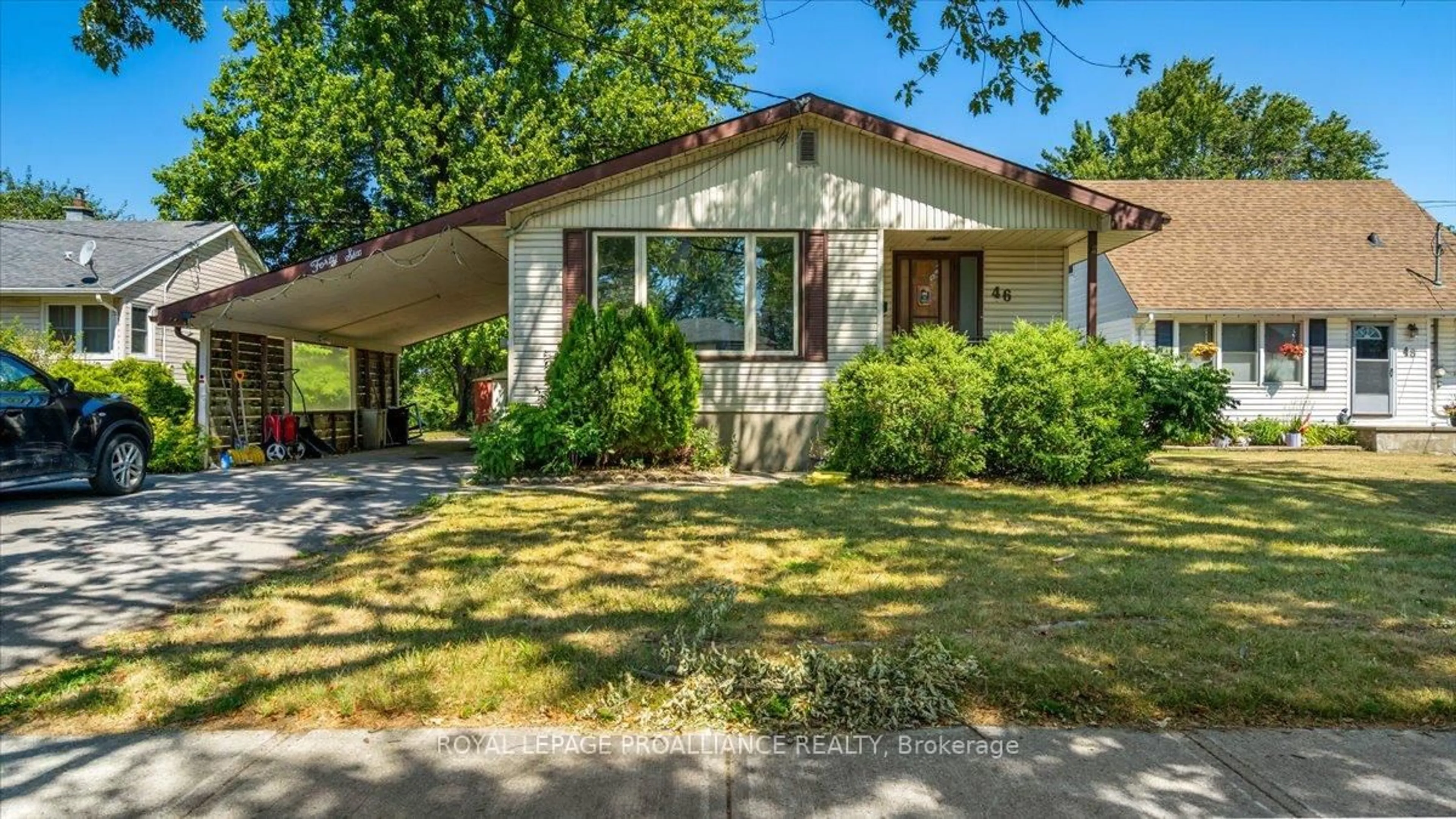 Home with vinyl exterior material, street for 46 Tracey St, Belleville Ontario K8P 2R5