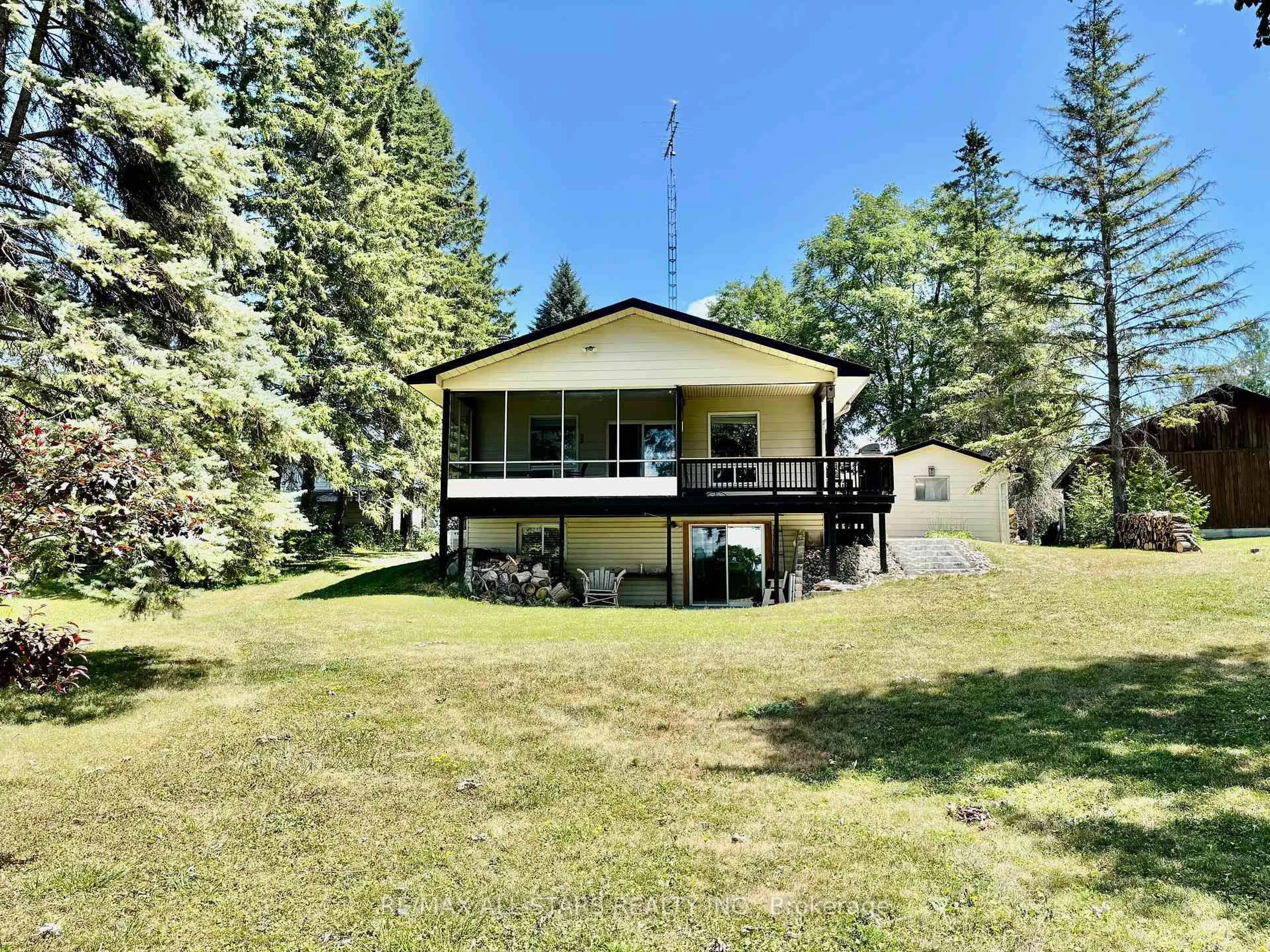 A pic from outside/outdoor area/front of a property/back of a property/a pic from drone, unknown for 83 Kenedon Dr, Kawartha Lakes Ontario K0L 2W0