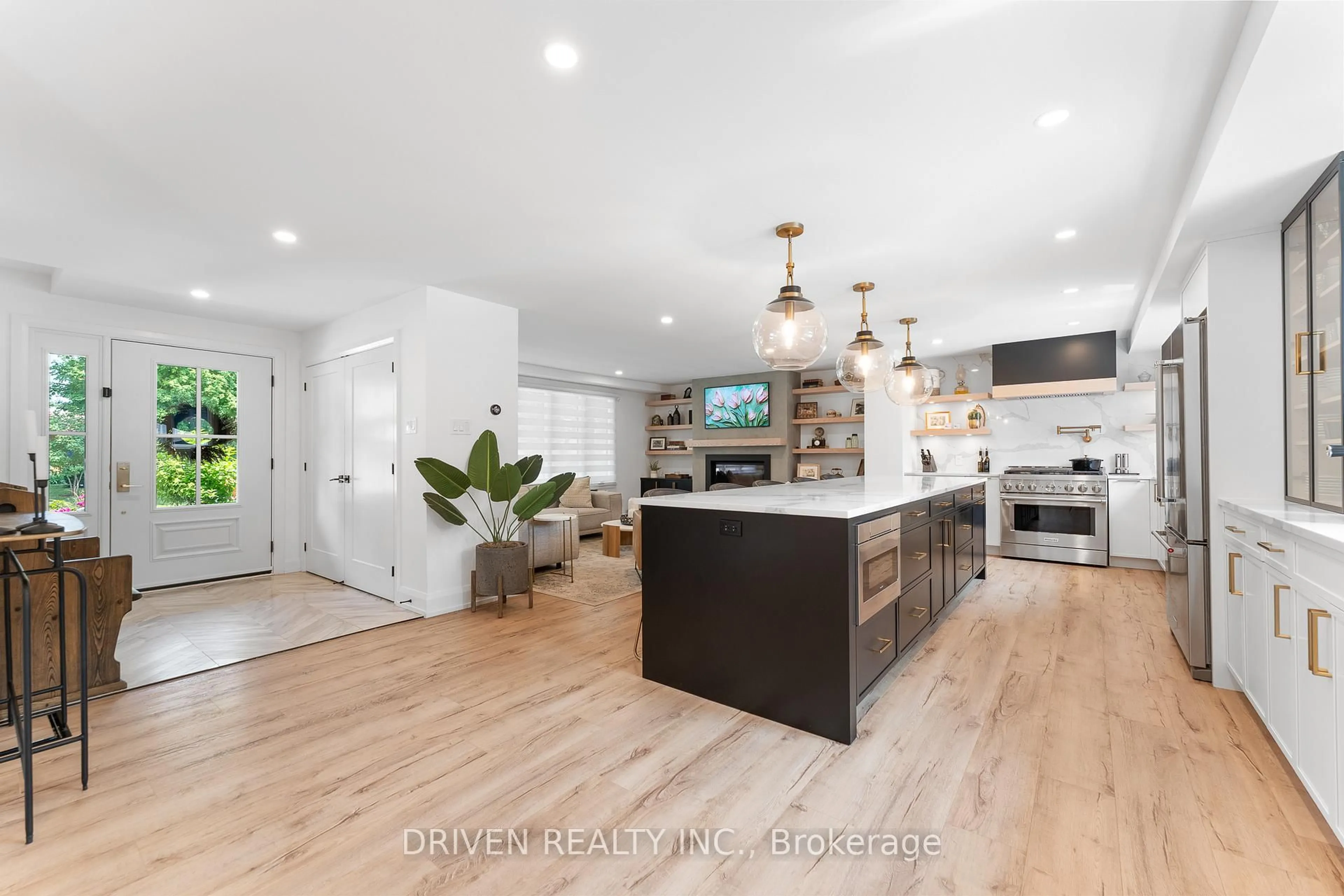 Open concept kitchen, unknown for 52 Aero Dr, Ottawa Ontario K2H 5E4