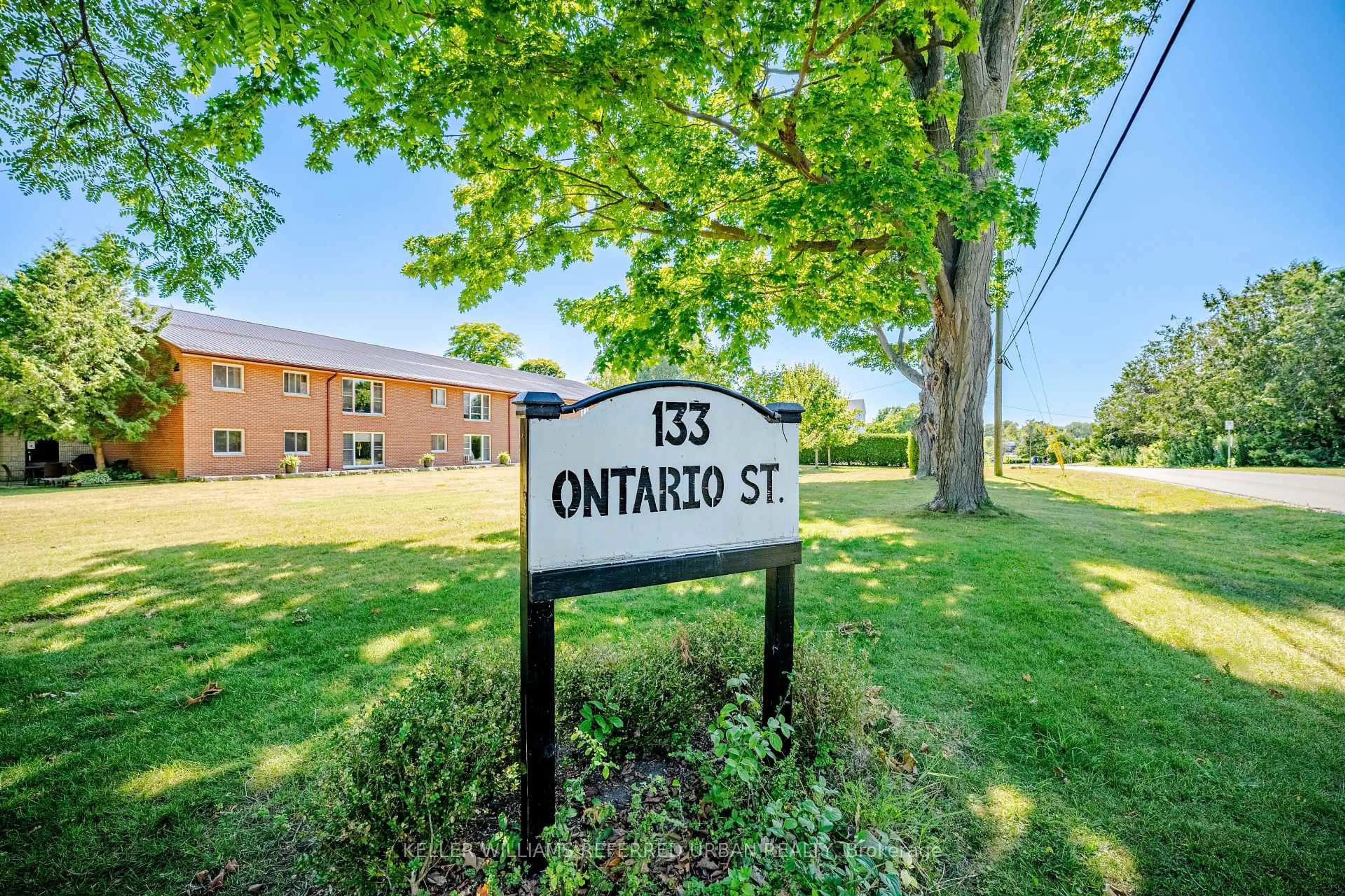 Patio, street for 133 Ontario St #207, Cobourg Ontario K9A 3B4