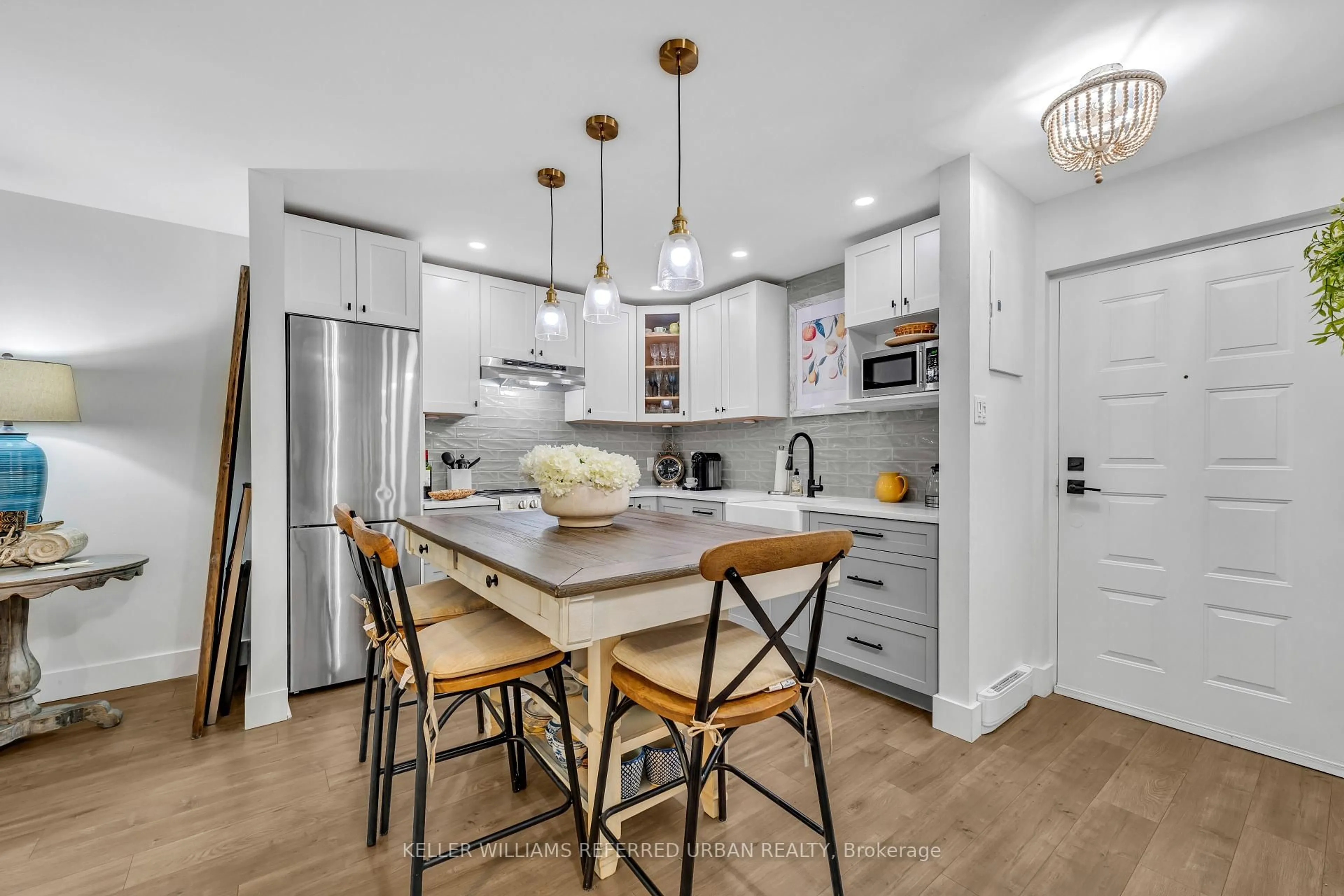 Open concept kitchen, ceramic/tile floor for 133 Ontario St #207, Cobourg Ontario K9A 3B4