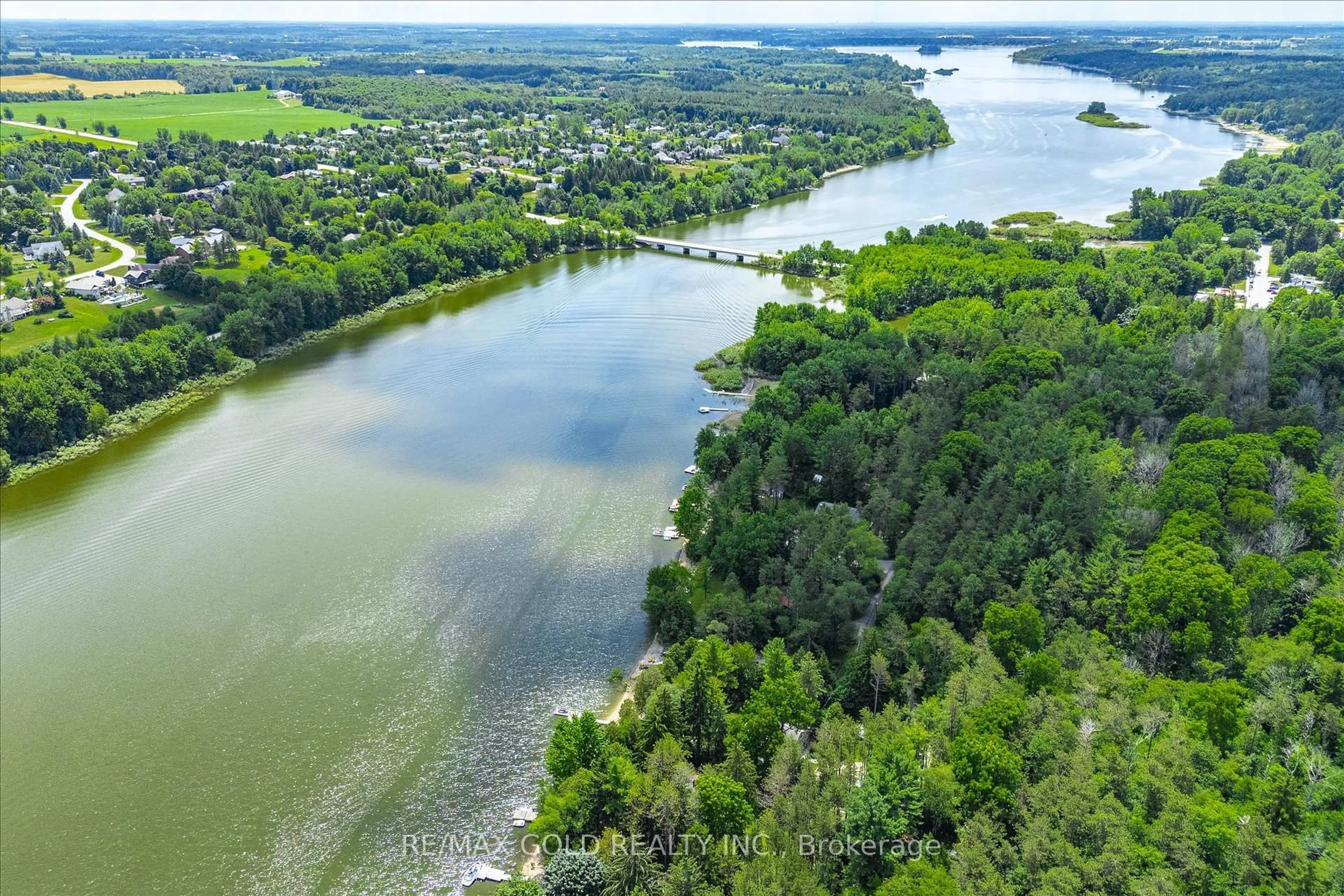A pic from outside/outdoor area/front of a property/back of a property/a pic from drone, water/lake/river/ocean view for 1015 Tenth St, Centre Wellington Ontario N0B 1J0