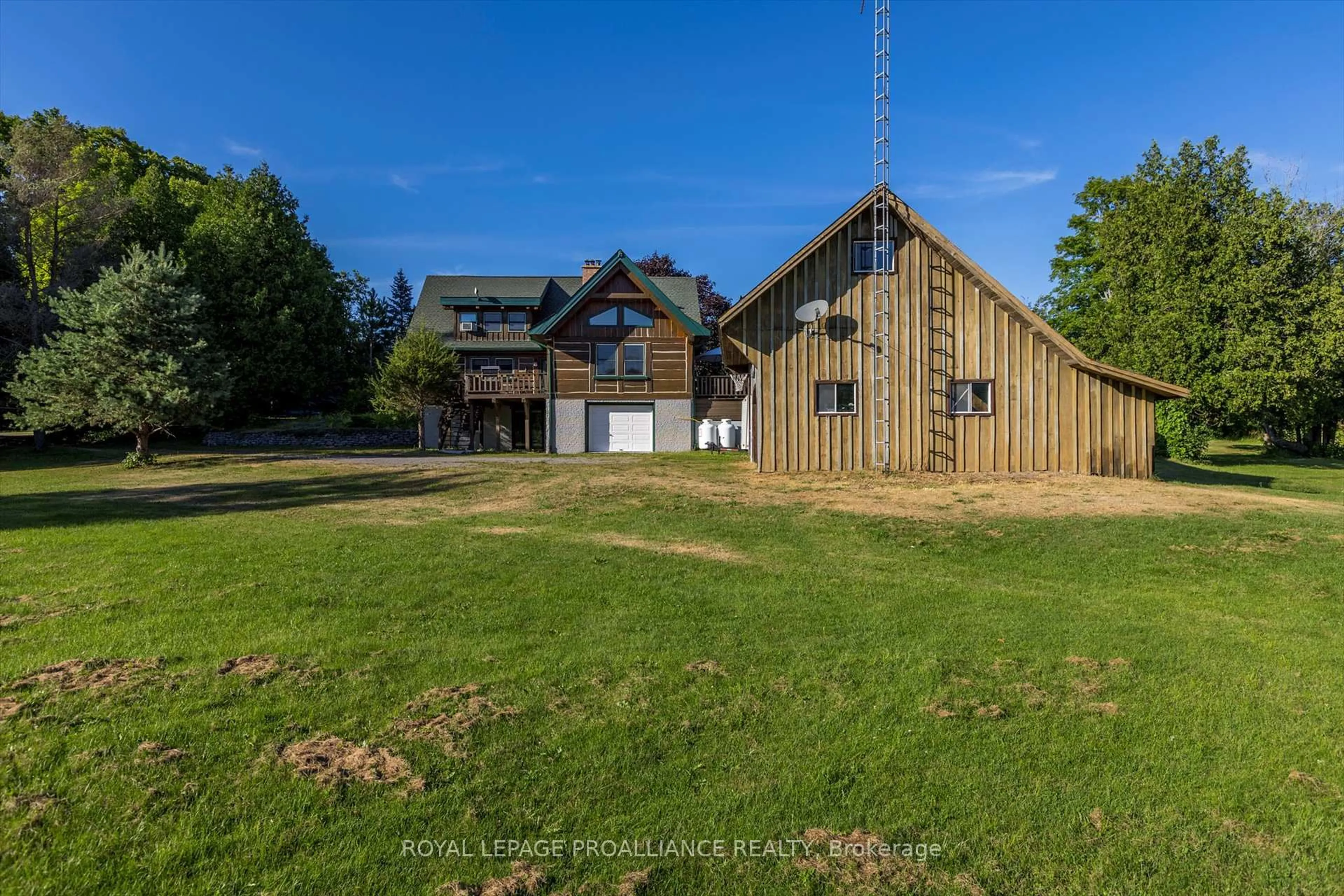 A pic from outside/outdoor area/front of a property/back of a property/a pic from drone, building for 153 Boeve Lane, Alnwick/Haldimand Ontario K0K 2G0