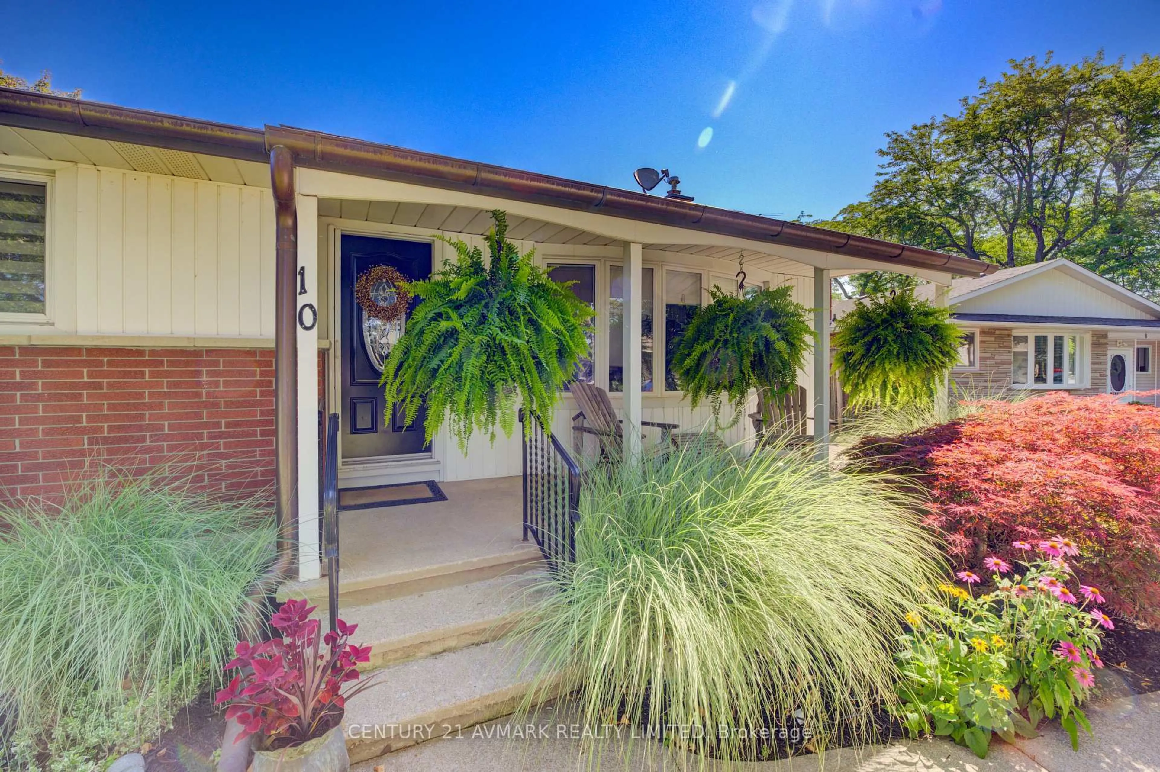 Unknown for 10 Royale Rd, St. Catharines Ontario L2N 3X9