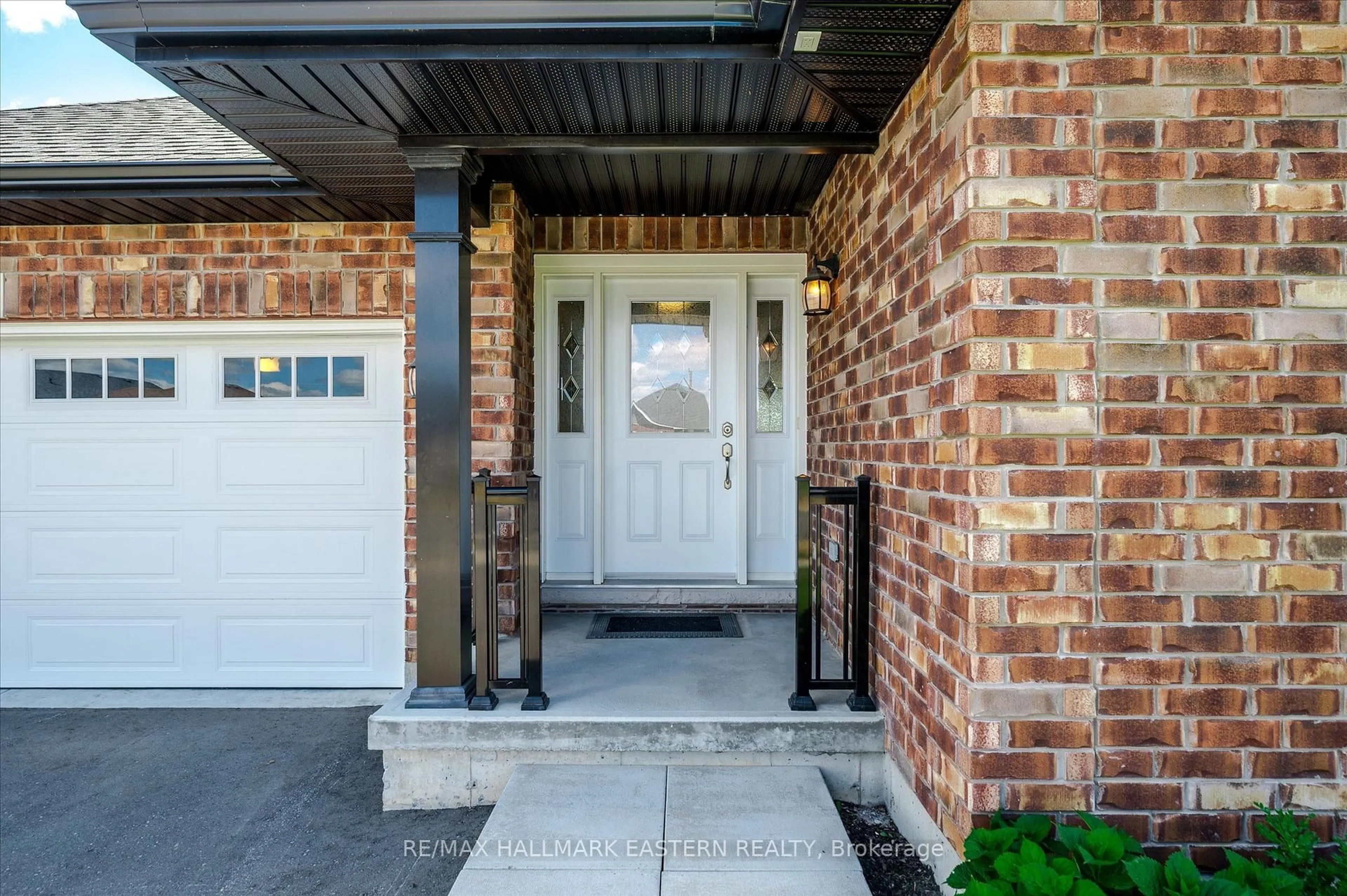 Indoor entryway for 82 Darrell Drain Cres, Asphodel-Norwood Ontario K0L 2V0