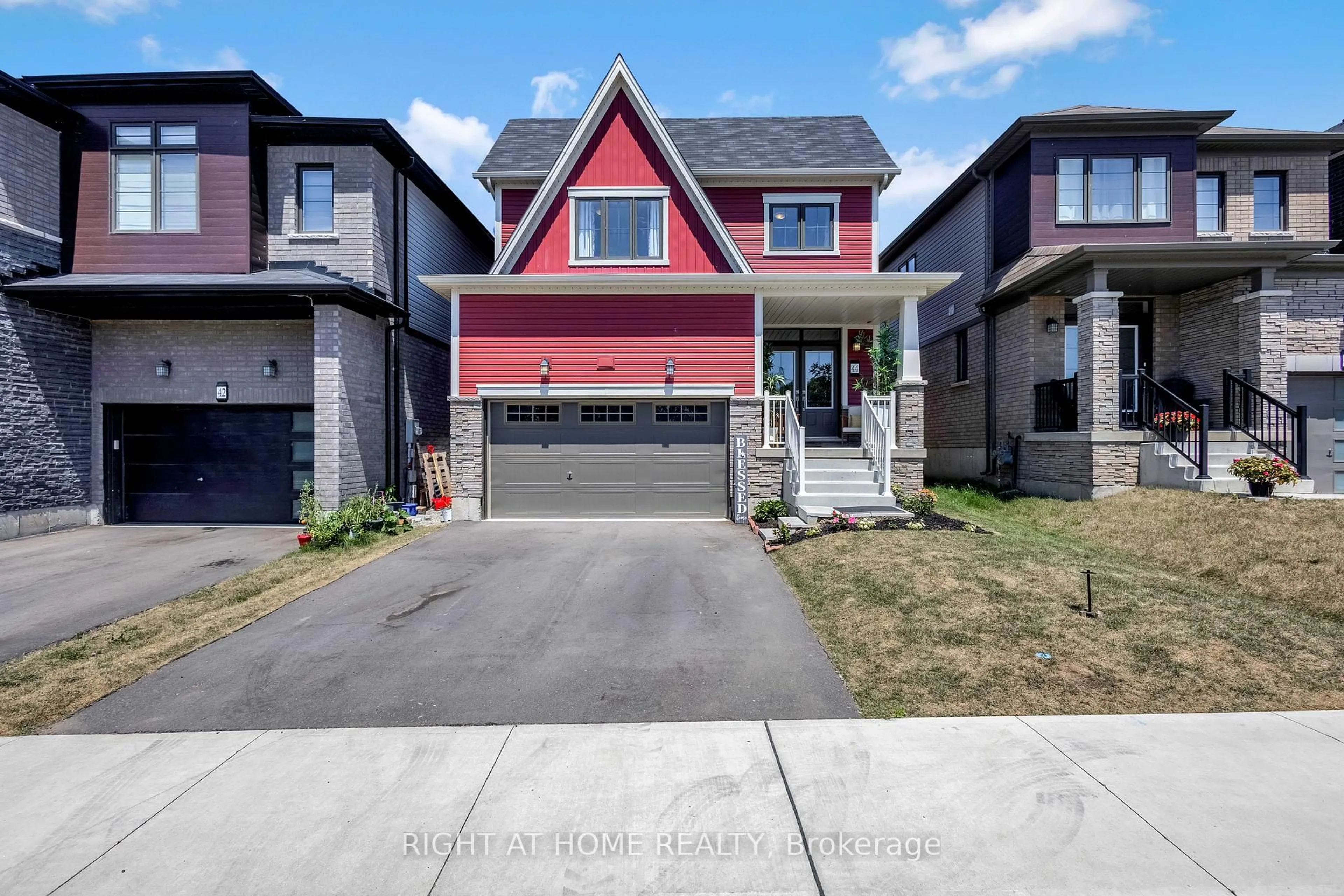 Home with brick exterior material, street for 44 Santos Dr, Haldimand Ontario N3W 0H1