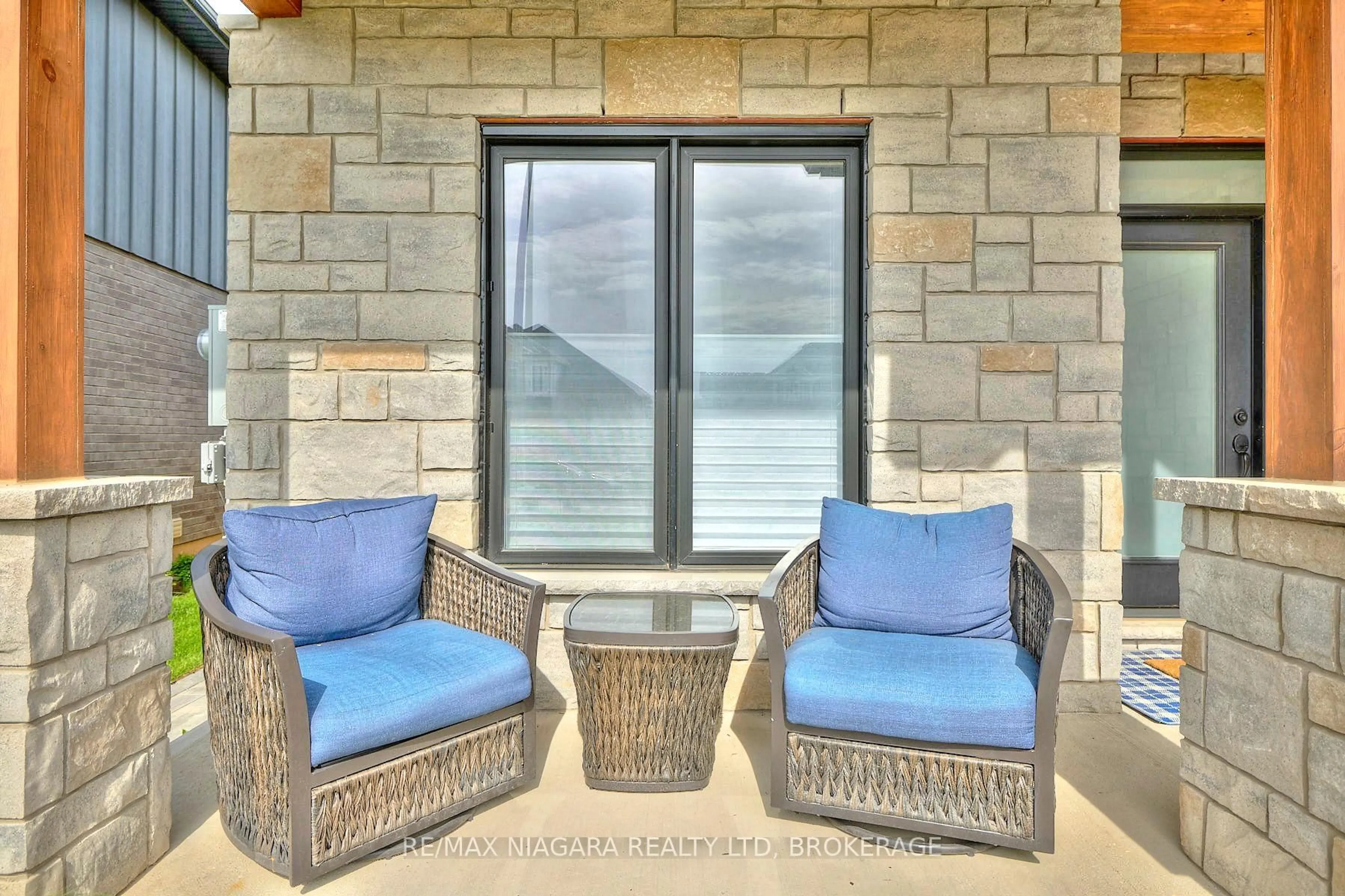 Patio, water/lake/river/ocean view for 3609 CANFIELD Cres, Fort Erie Ontario L0S 1S0