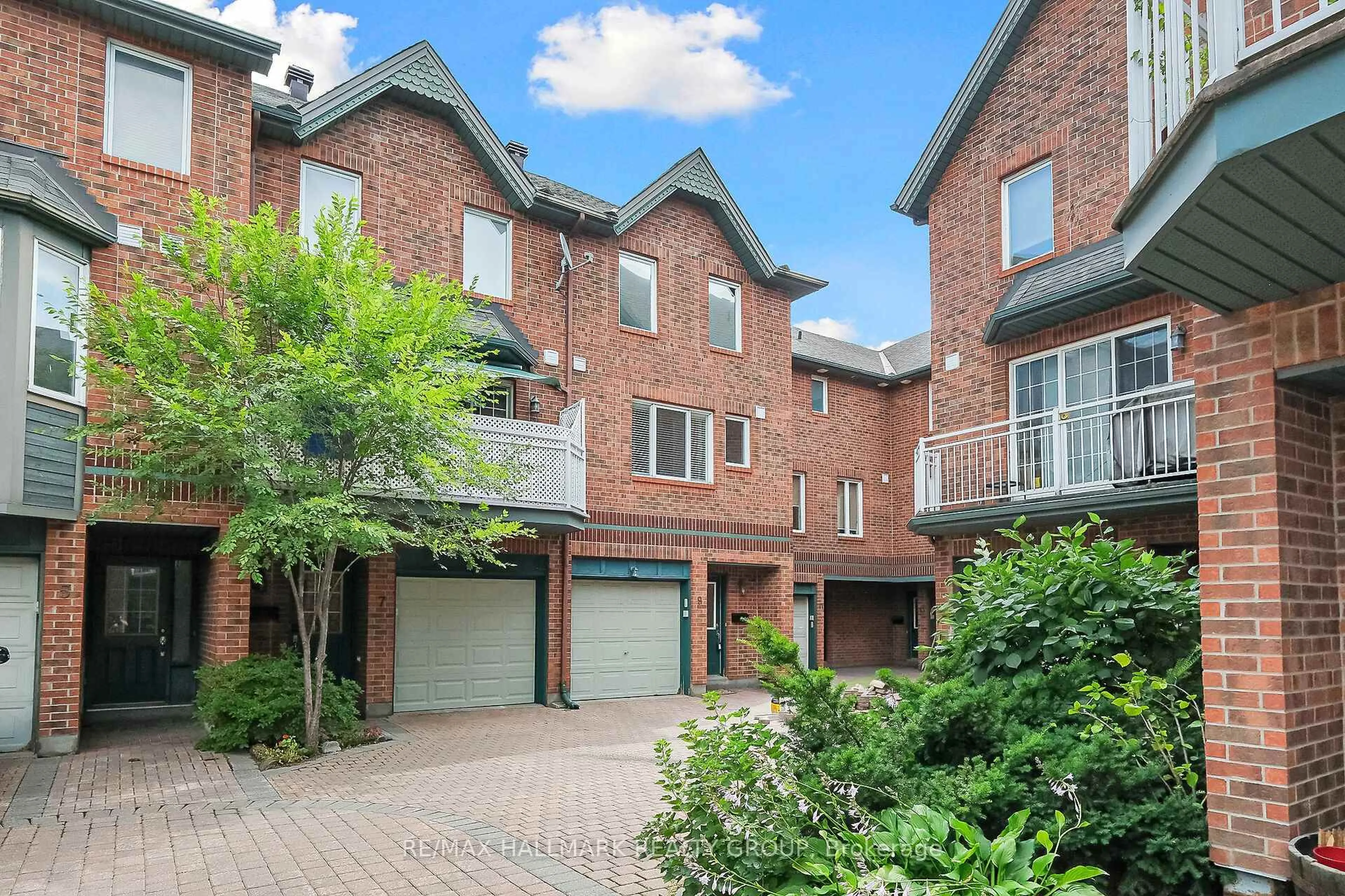 Home with brick exterior material, street for 9 Radstock Private, Ottawa Ontario K1R 5J8