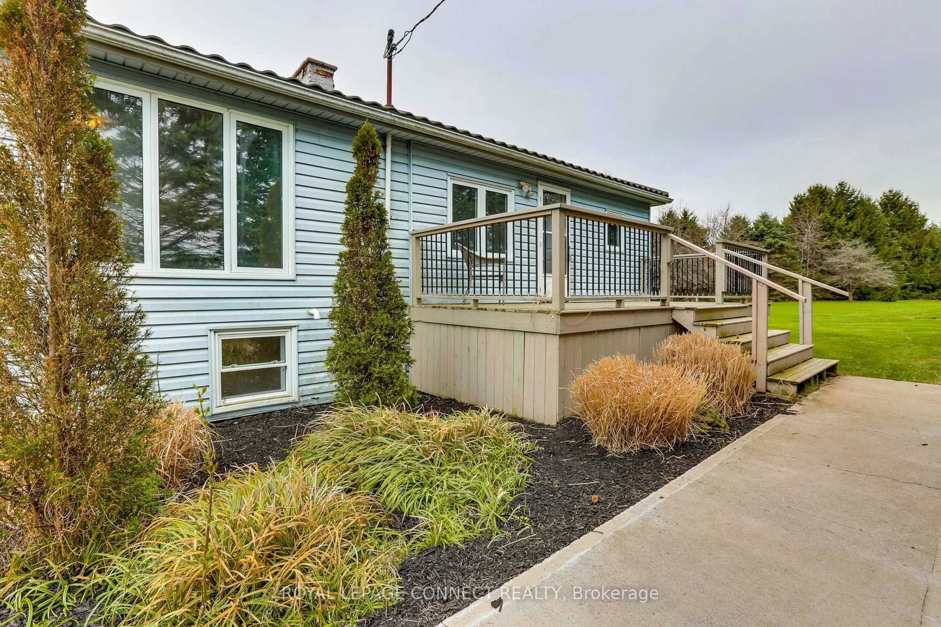 Home with vinyl exterior material, street for 35383 LAKE Line, Southwold Ontario N5L 1J1