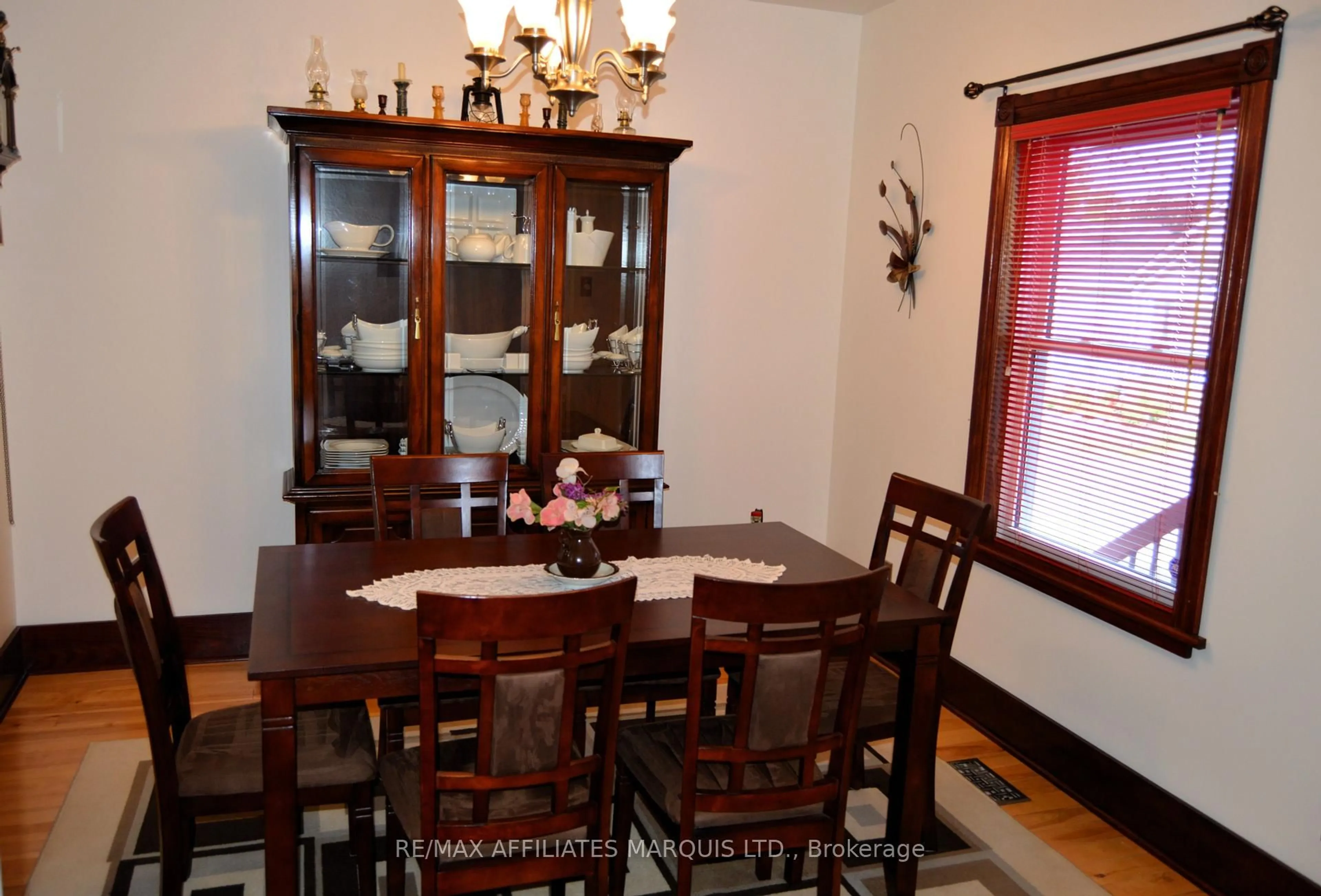 Dining room, wood/laminate floor for 444 Eighth St, Cornwall Ontario K6H 5R5