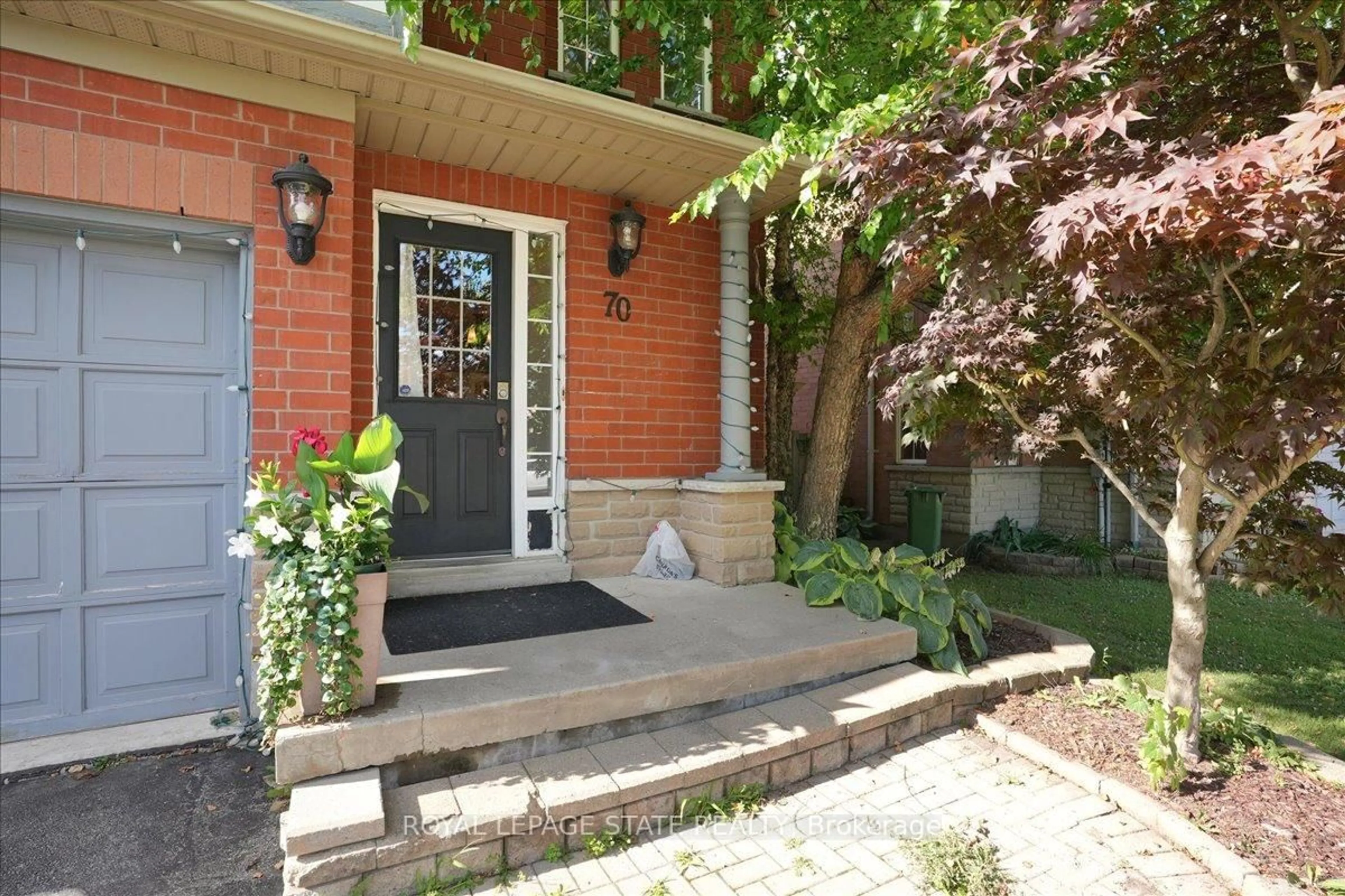 Home with brick exterior material, street for 70 Moore Cres, Hamilton Ontario L9G 4Z6