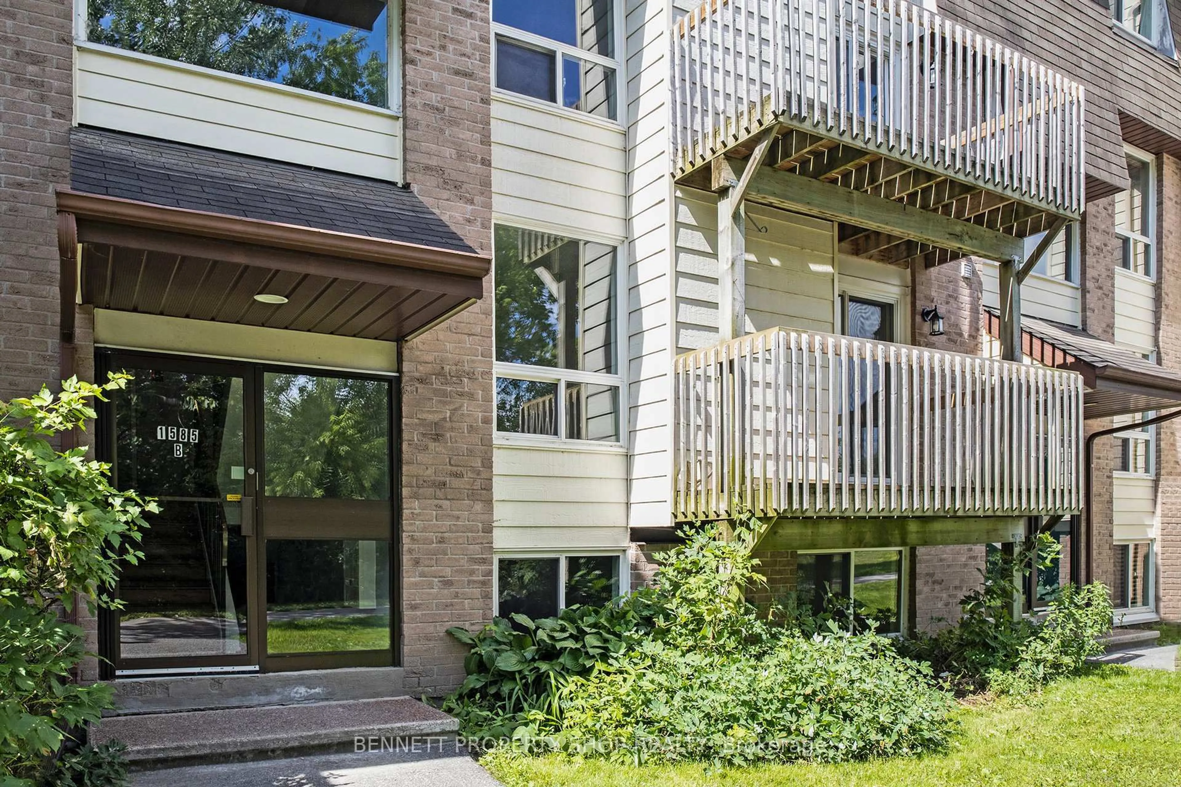 Unknown for 1585 Goth Ave #105, Ottawa Ontario K1T 1E3